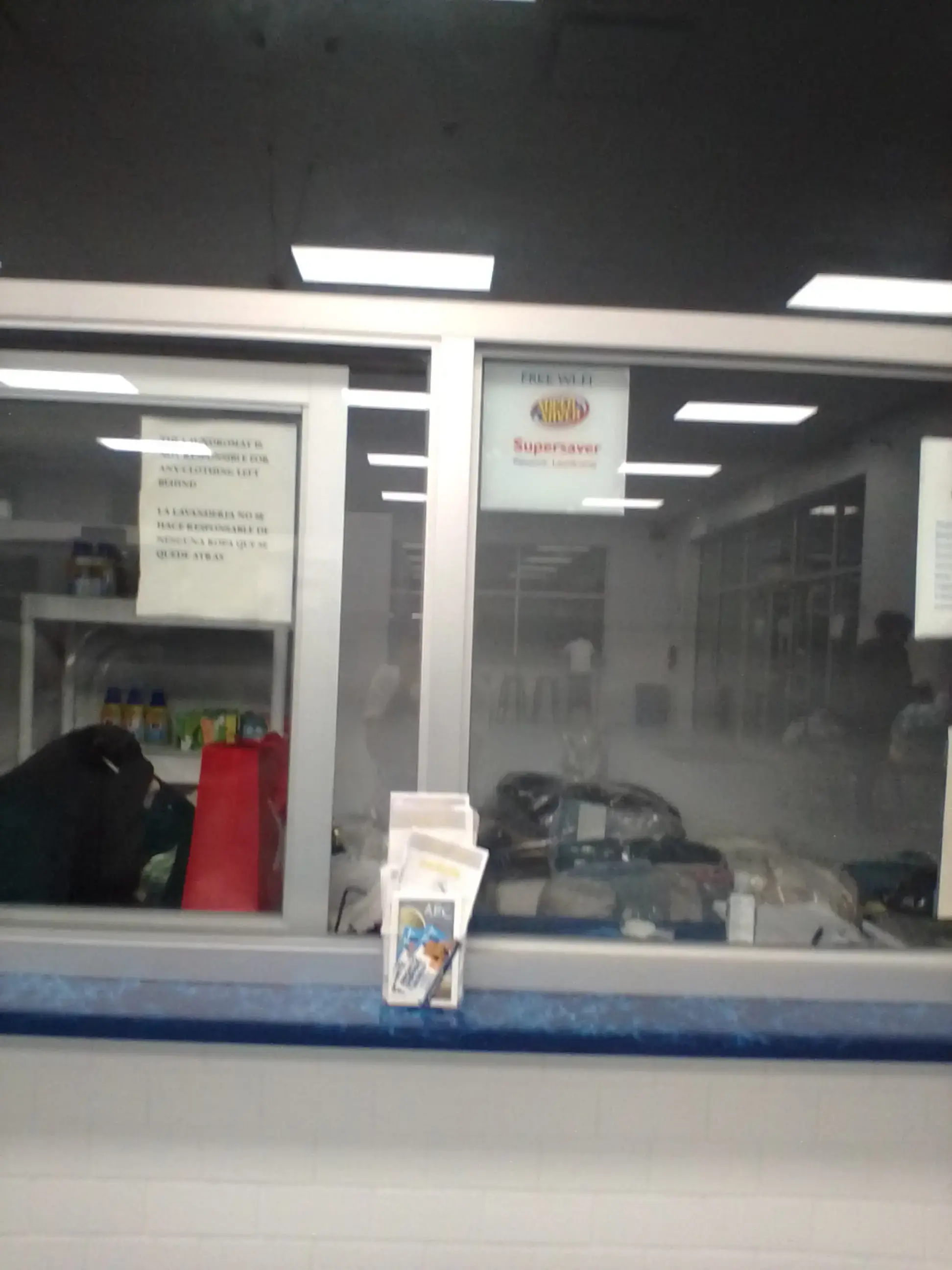 Super Saver Free Dry Laundromat - Image 8