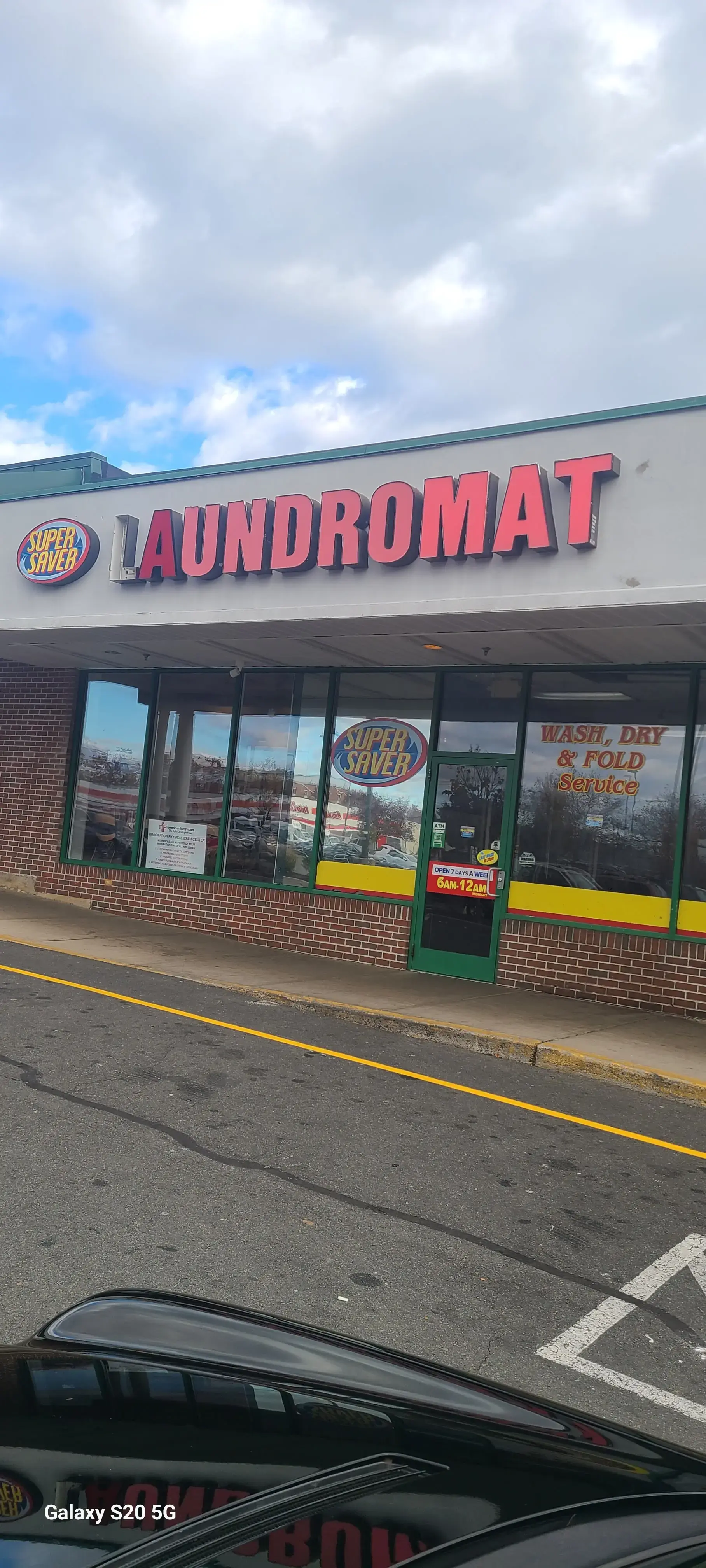 Super Saver Free Dry Laundromat thumbnail 8