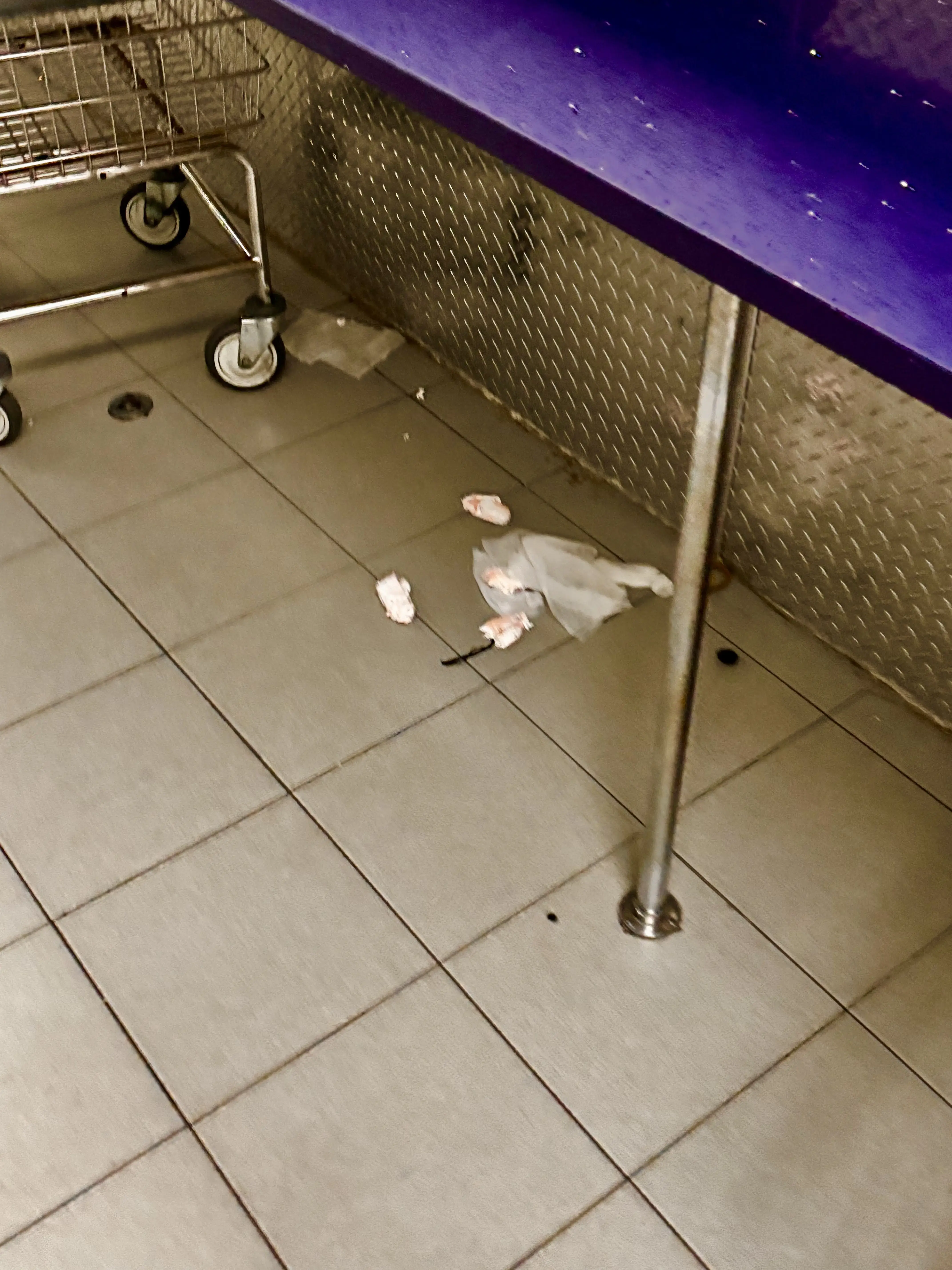 Super Saver Free Dry Laundromat thumbnail 9