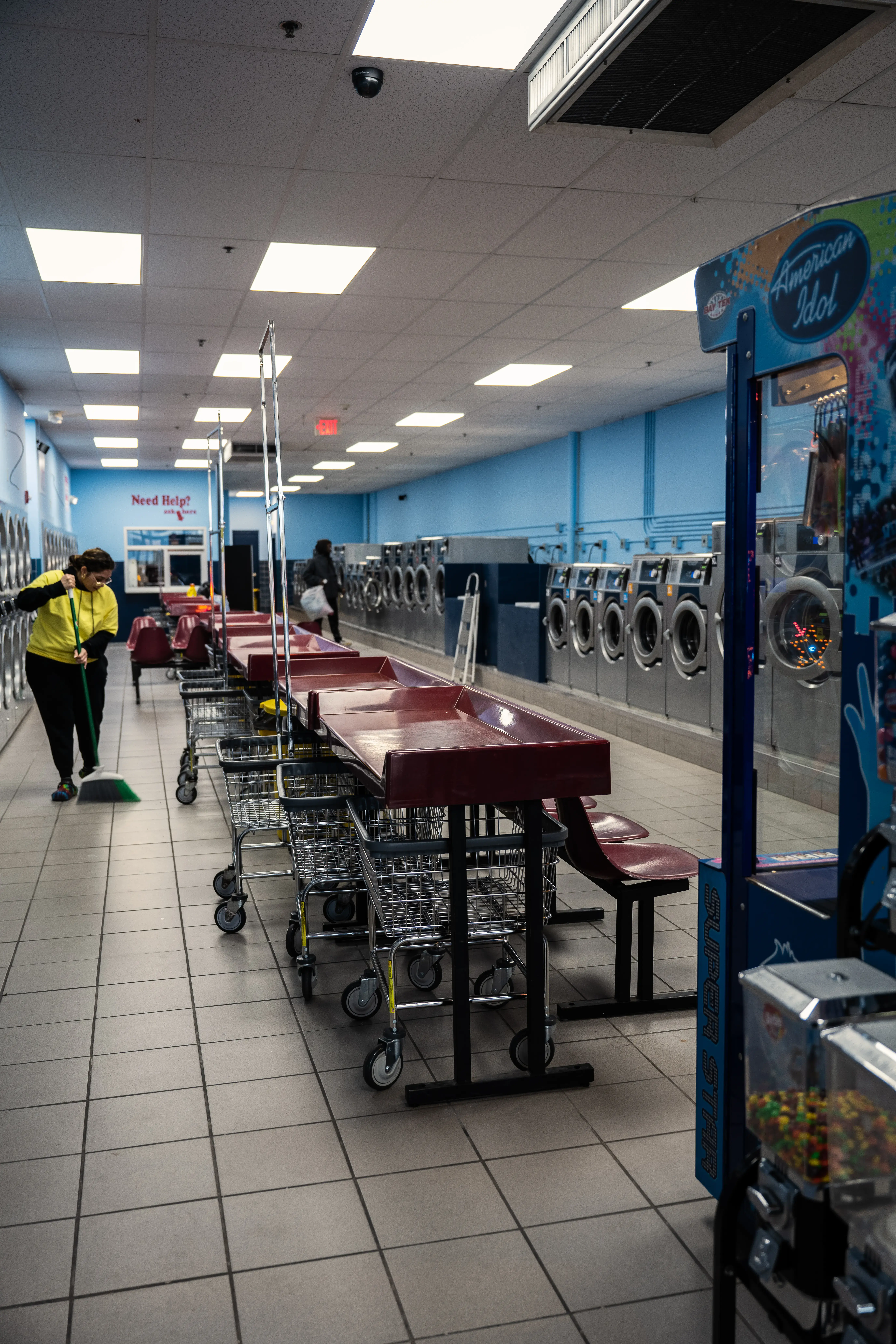 Super Saver Free Dry Laundromat thumbnail 9