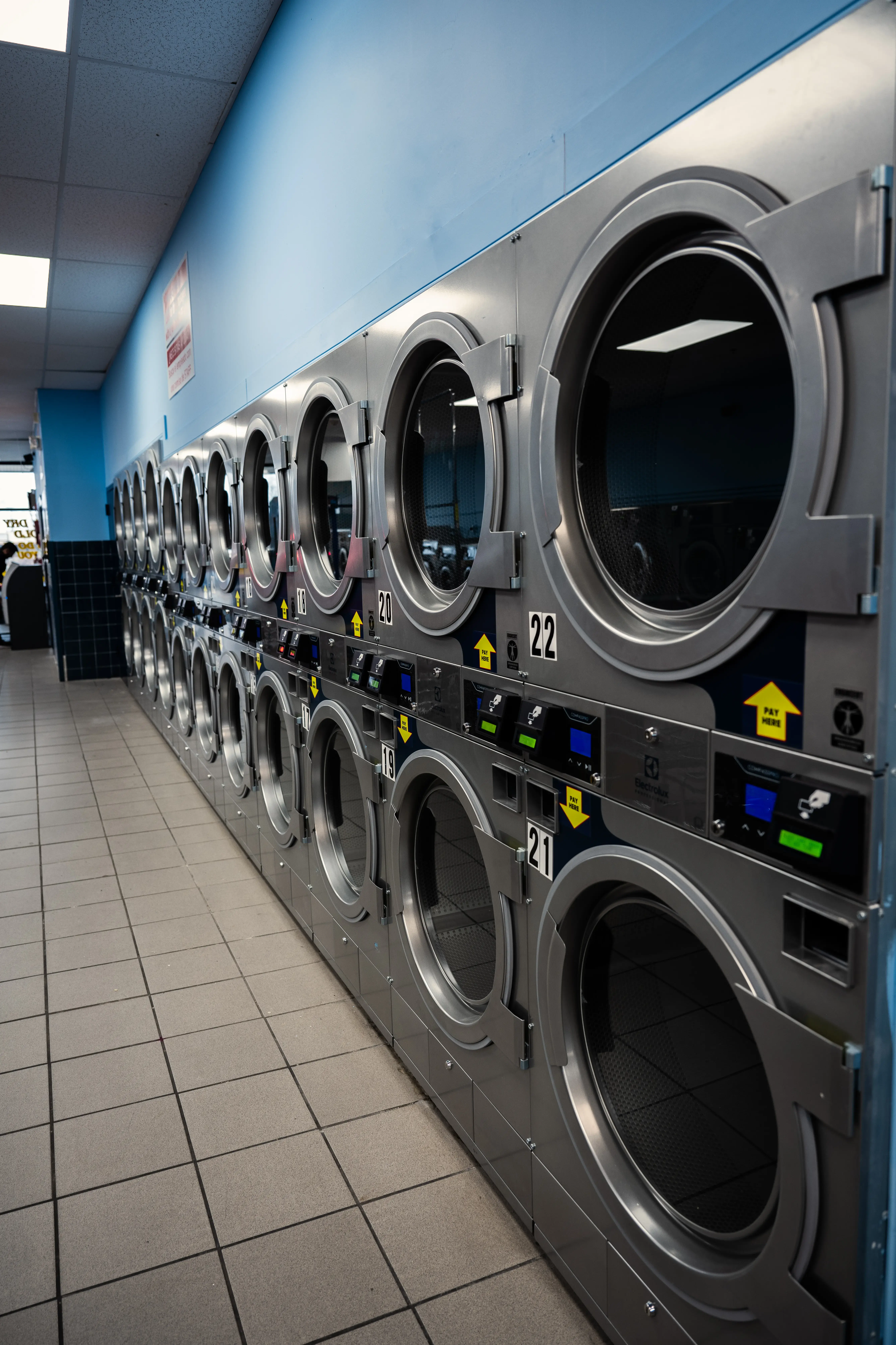 Super Saver Free Dry Laundromat - Image 5