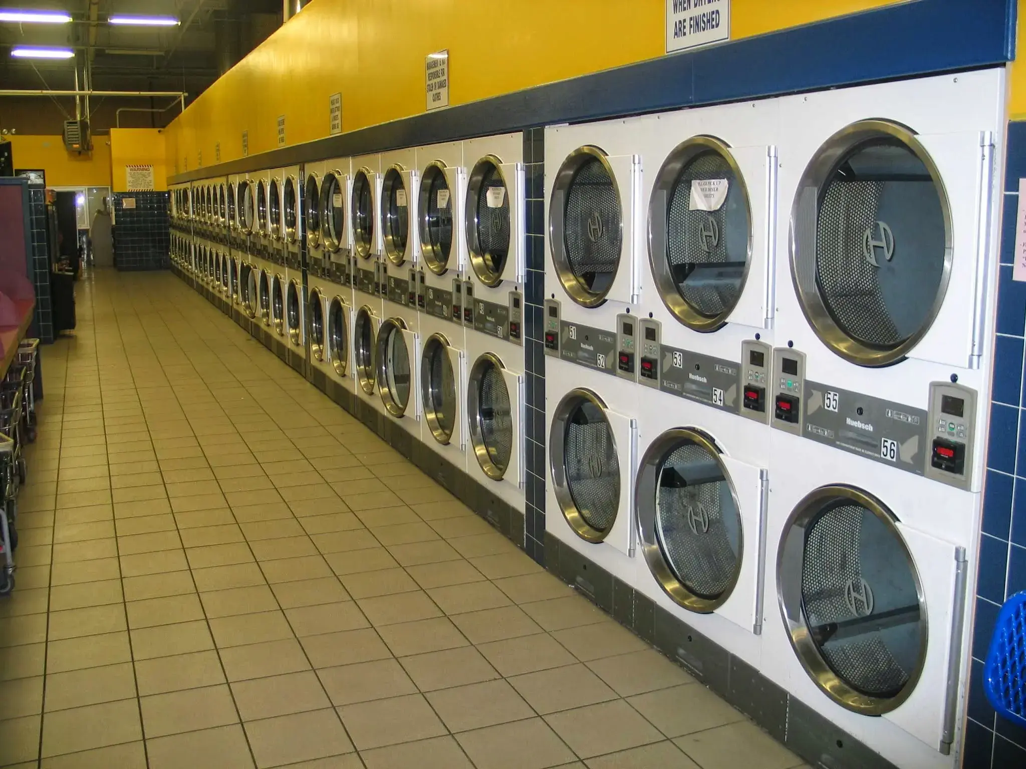 Super Saver Free Dry Laundromat thumbnail 7