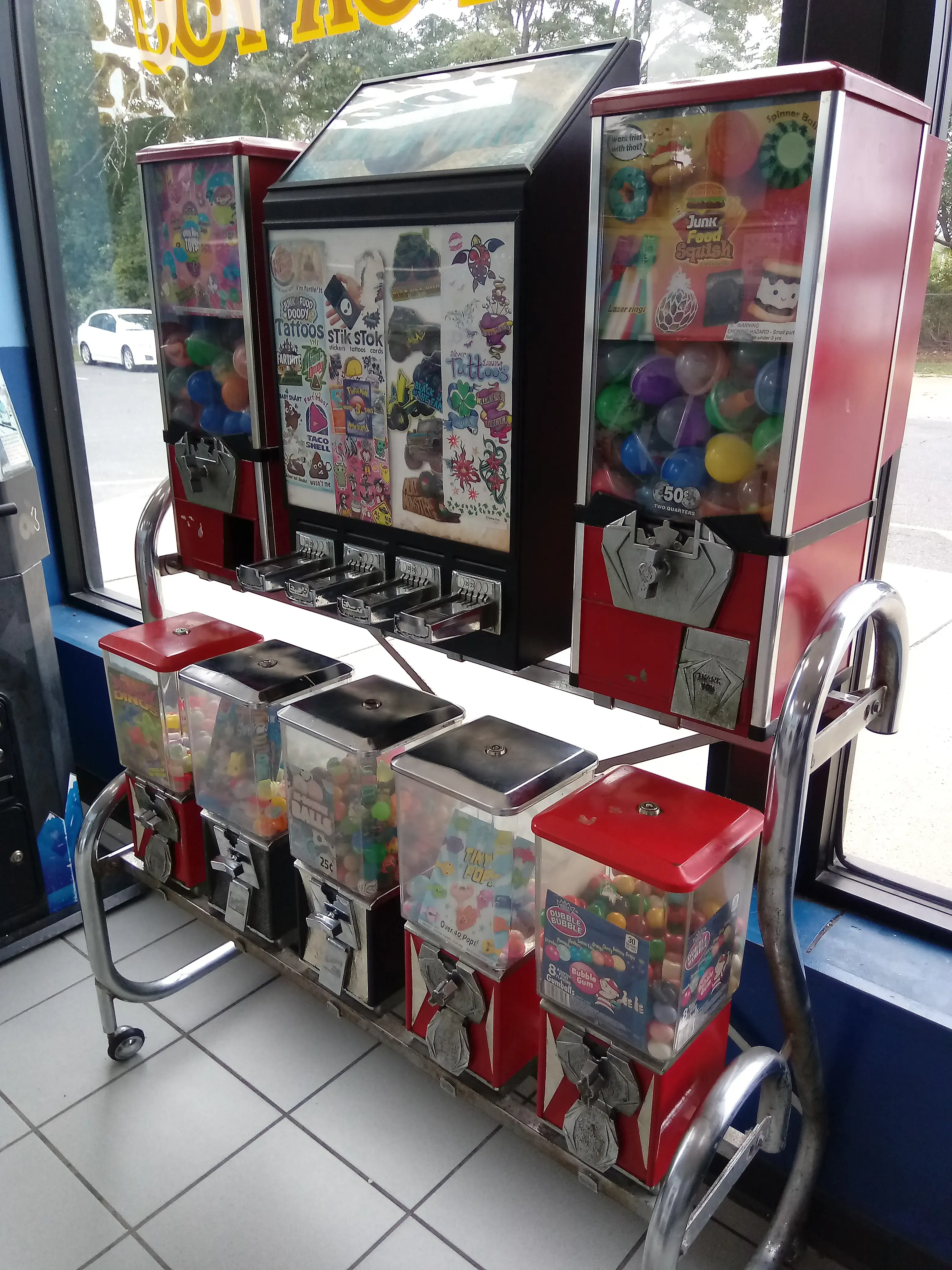 Super Saver Laundromat - Image 8