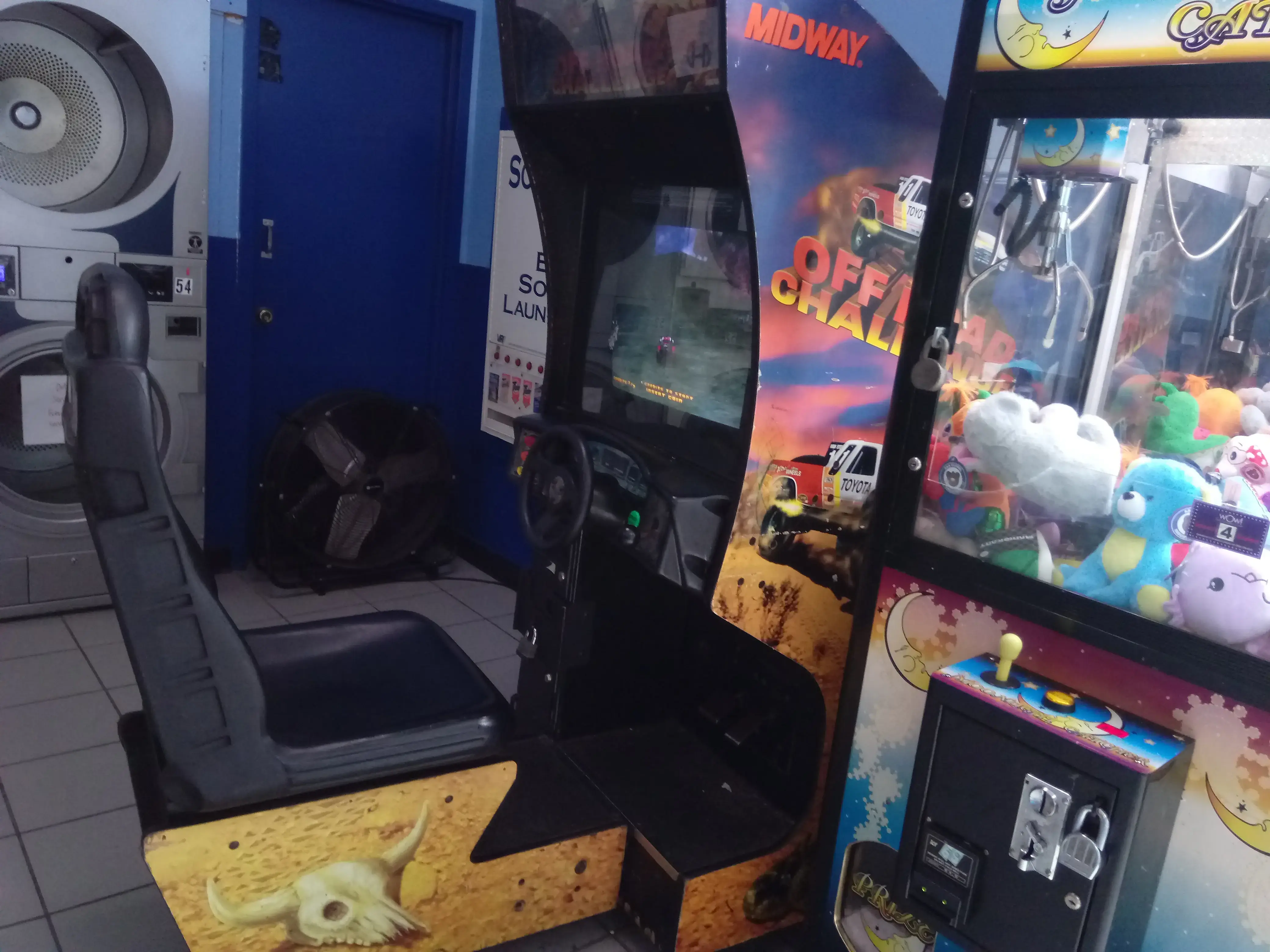 Super Saver Laundromat - Image 10