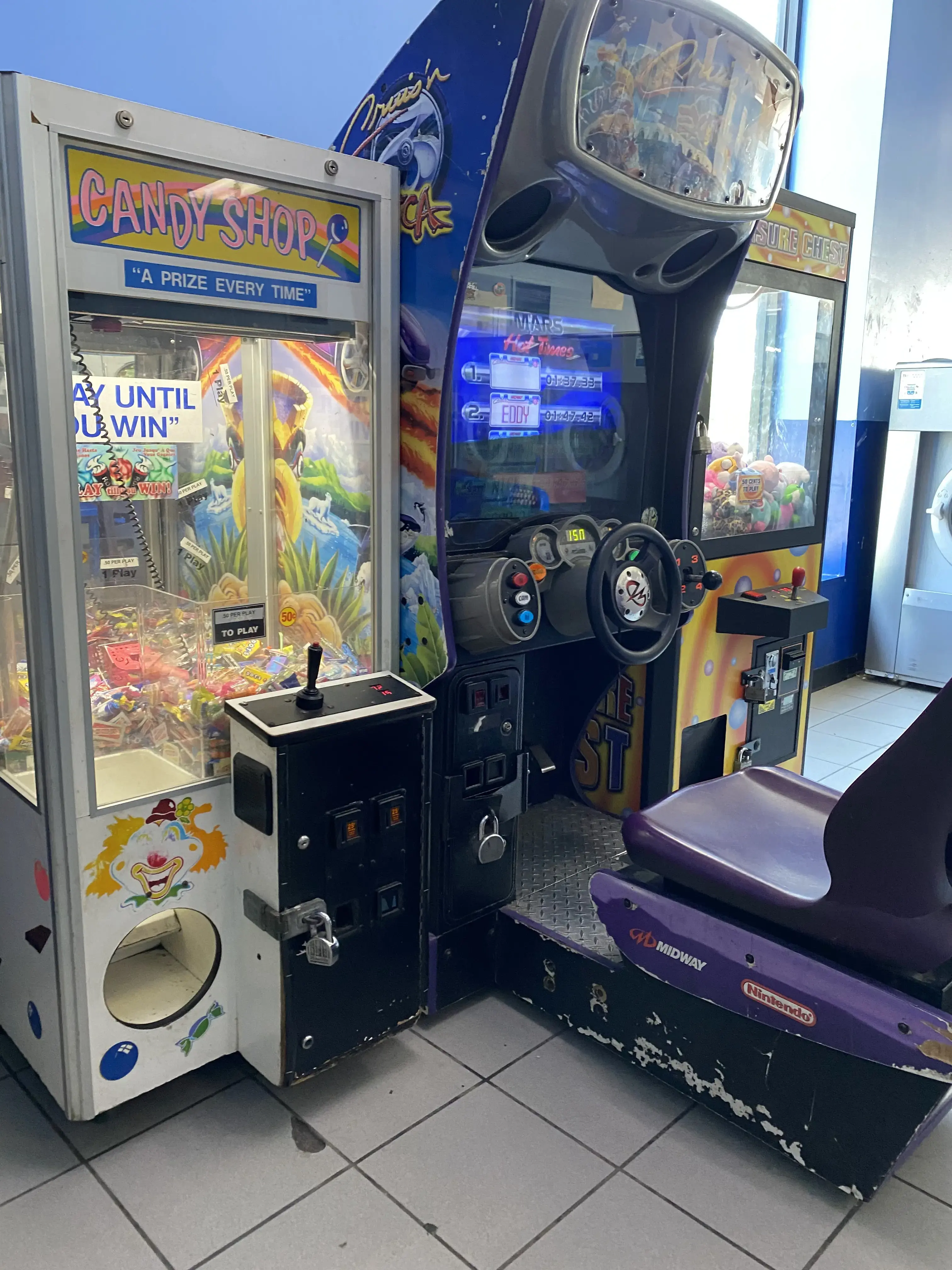 Super Saver Laundromat - Image 5