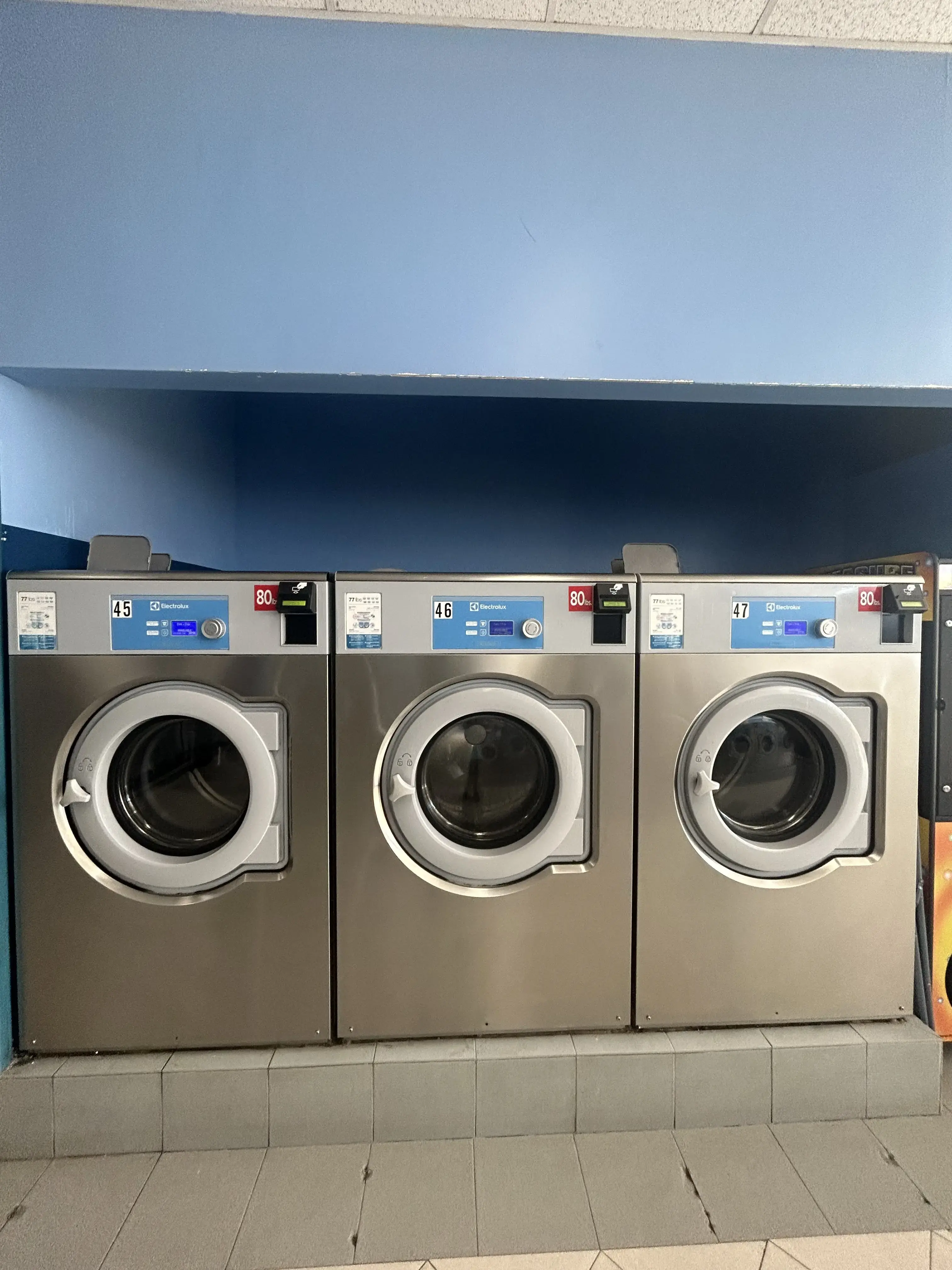 Super Saver Laundromat thumbnail 7