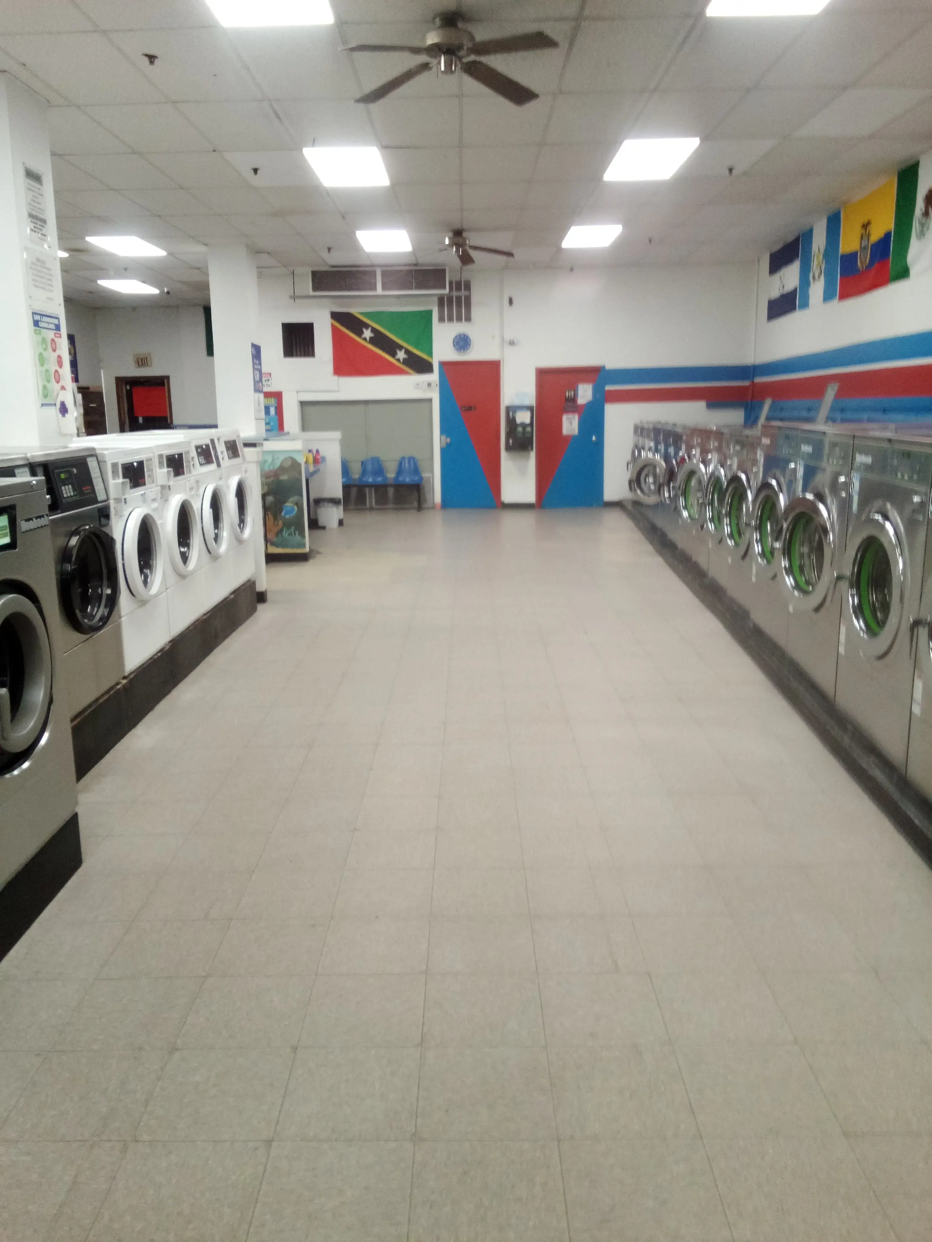 Super Spin Laundromat | Wash and Fold - Image 4