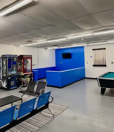 Super Spin Laundromats - Image 4