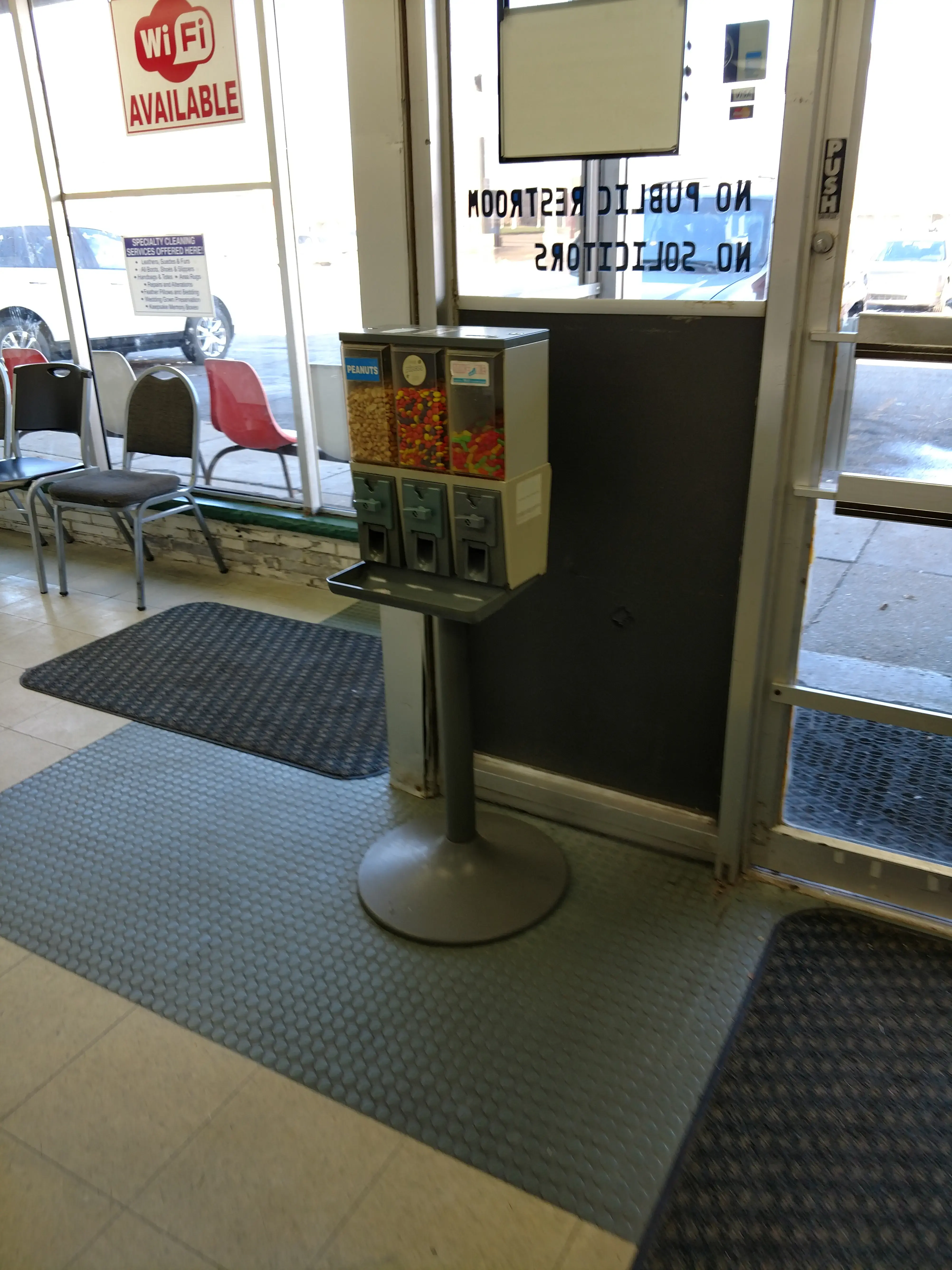 Super Suds (formerly Mercedes) Coin Laundry & Dry Cleaning - Image 13