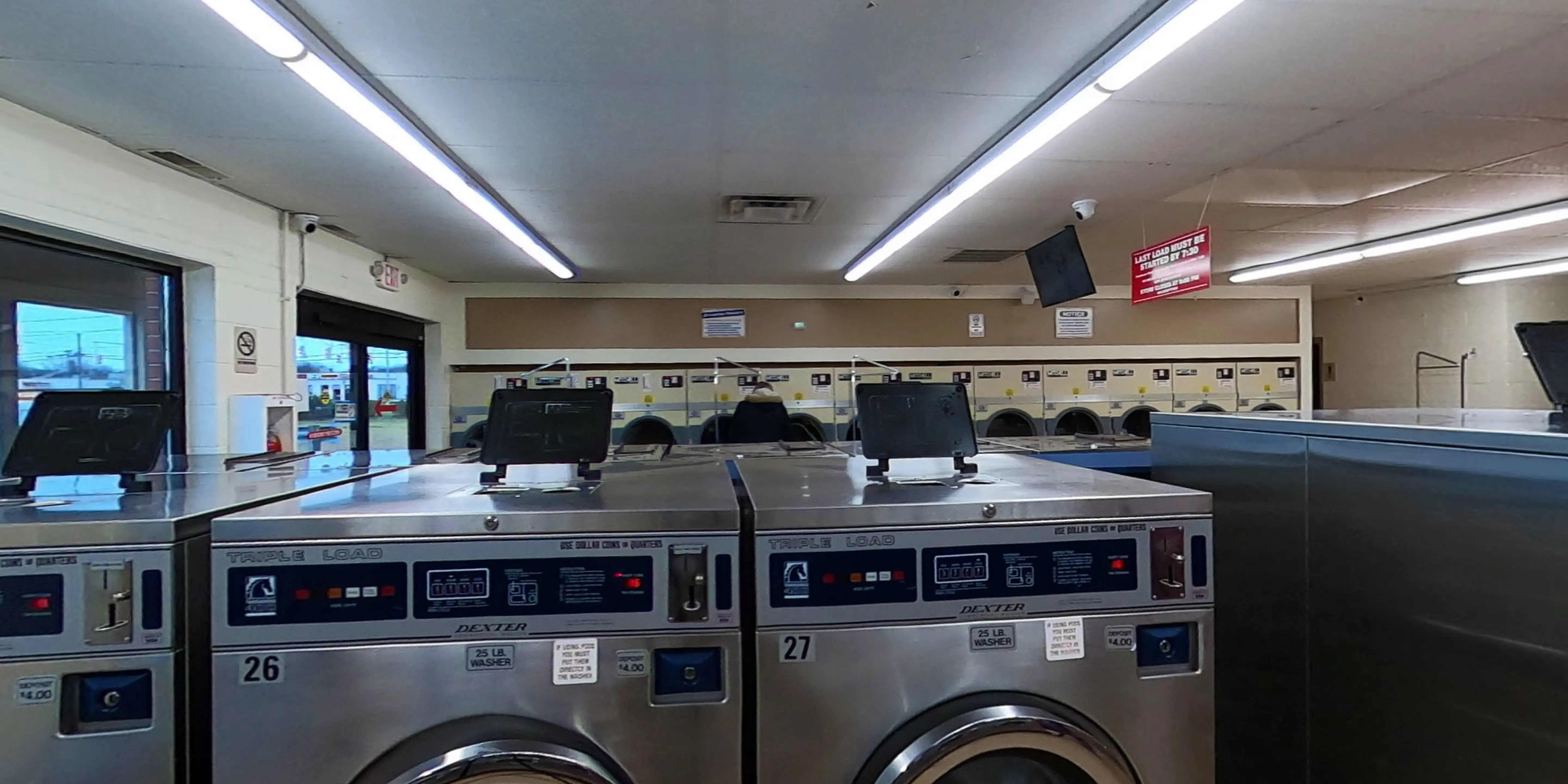 Super Suds Laundromat - Coin Laundry & Wash and Fold - Image 16