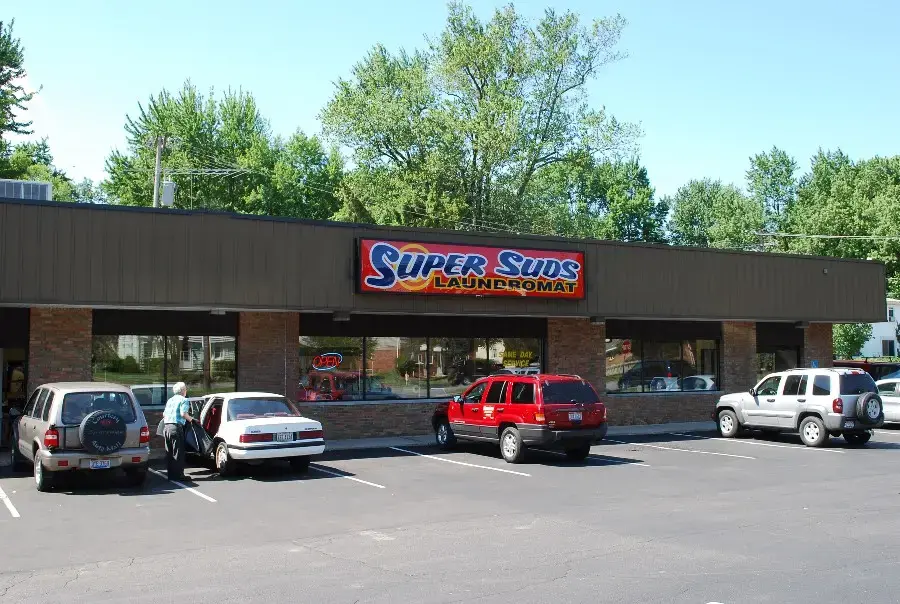 Super Suds Laundromat - Coin Laundry & Wash and Fold location
