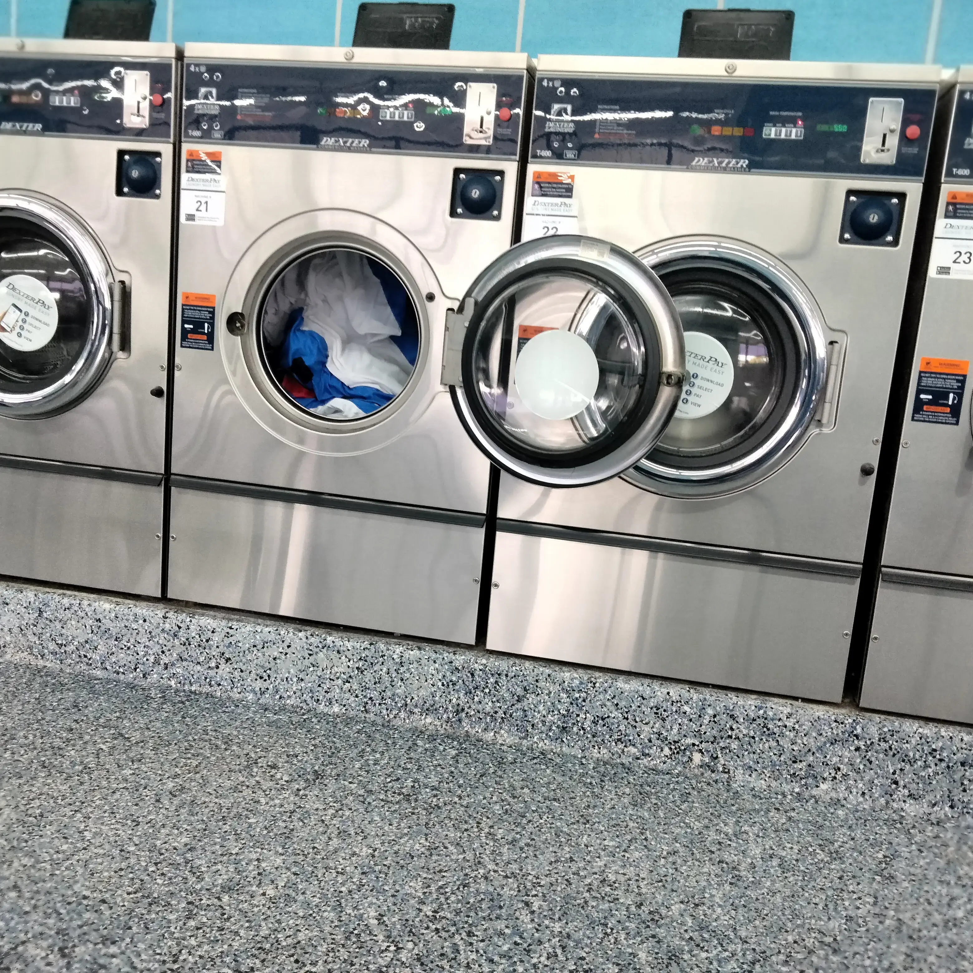 Super Suds Laundromat - Coin Laundry & Wash-N-Fold - Image 3