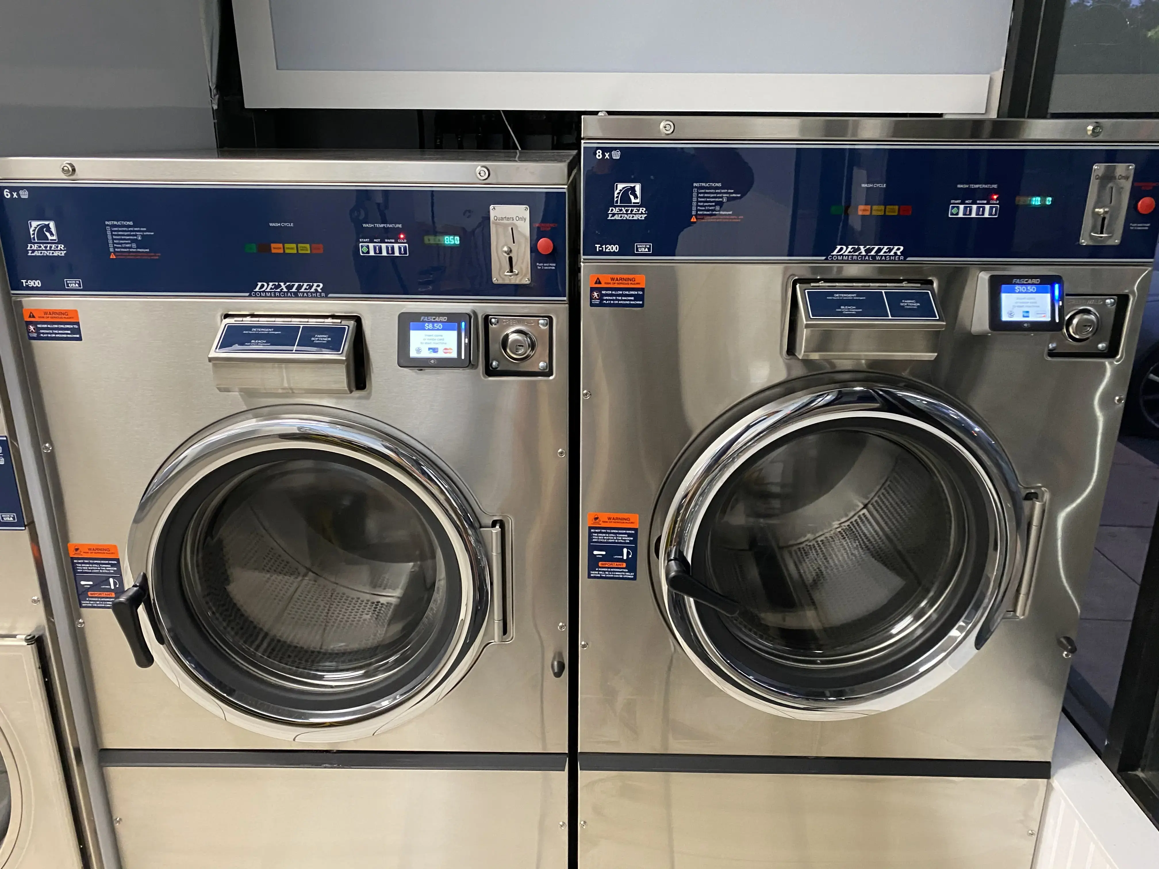 Super Suds Laundromat - Image 9