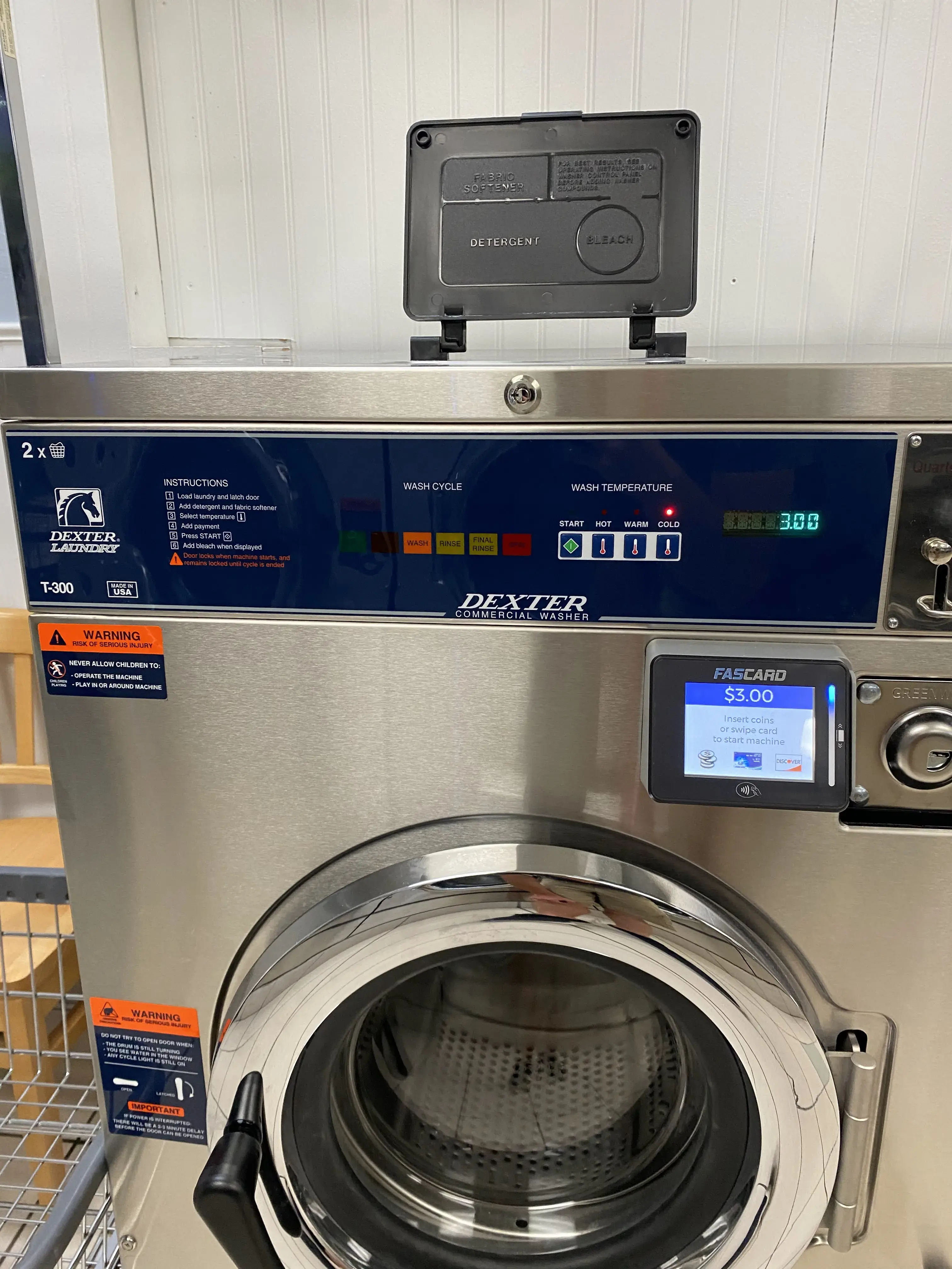 Super Suds Laundromat - Image 19
