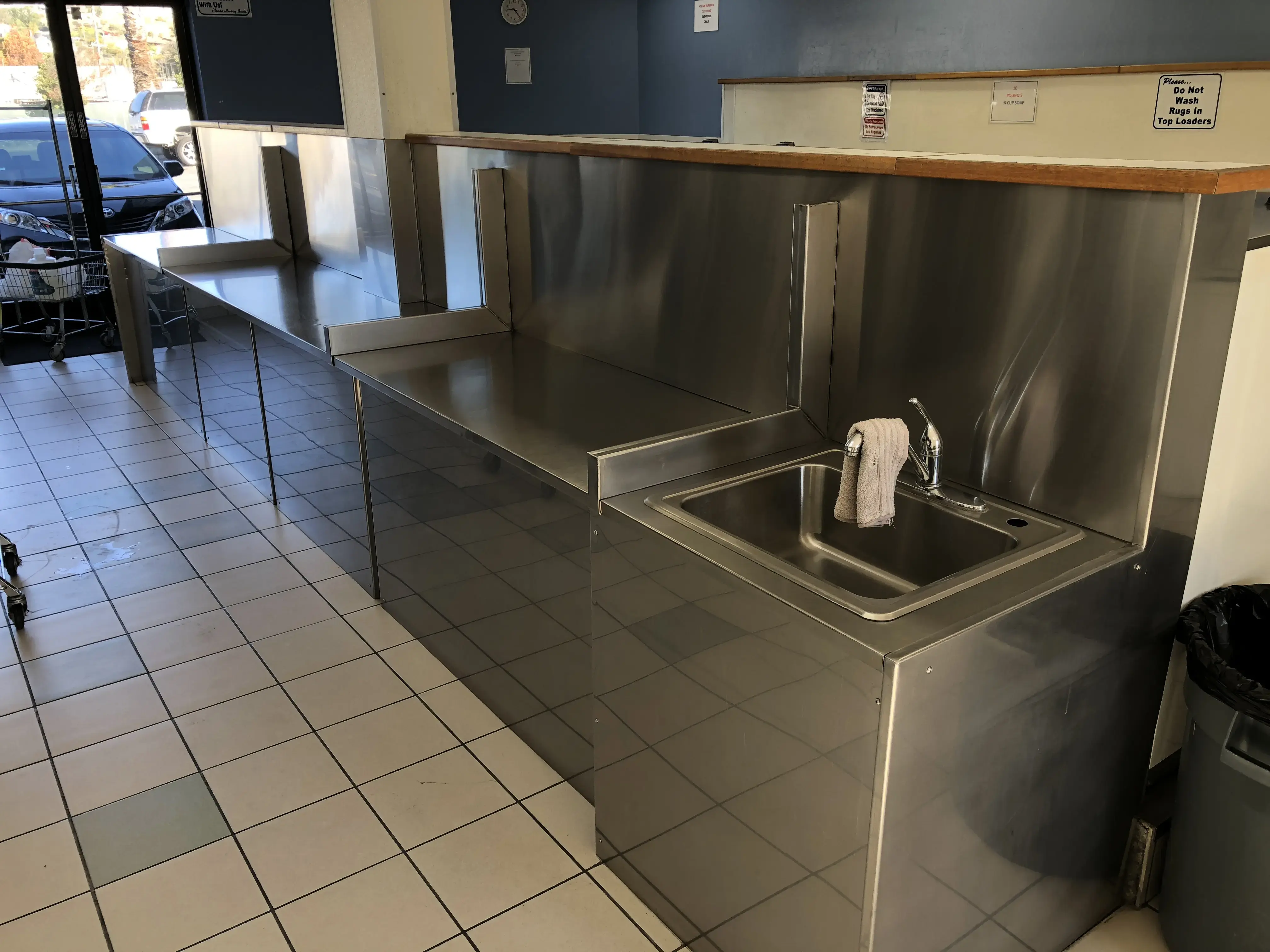 Super Suds Laundromat thumbnail 7