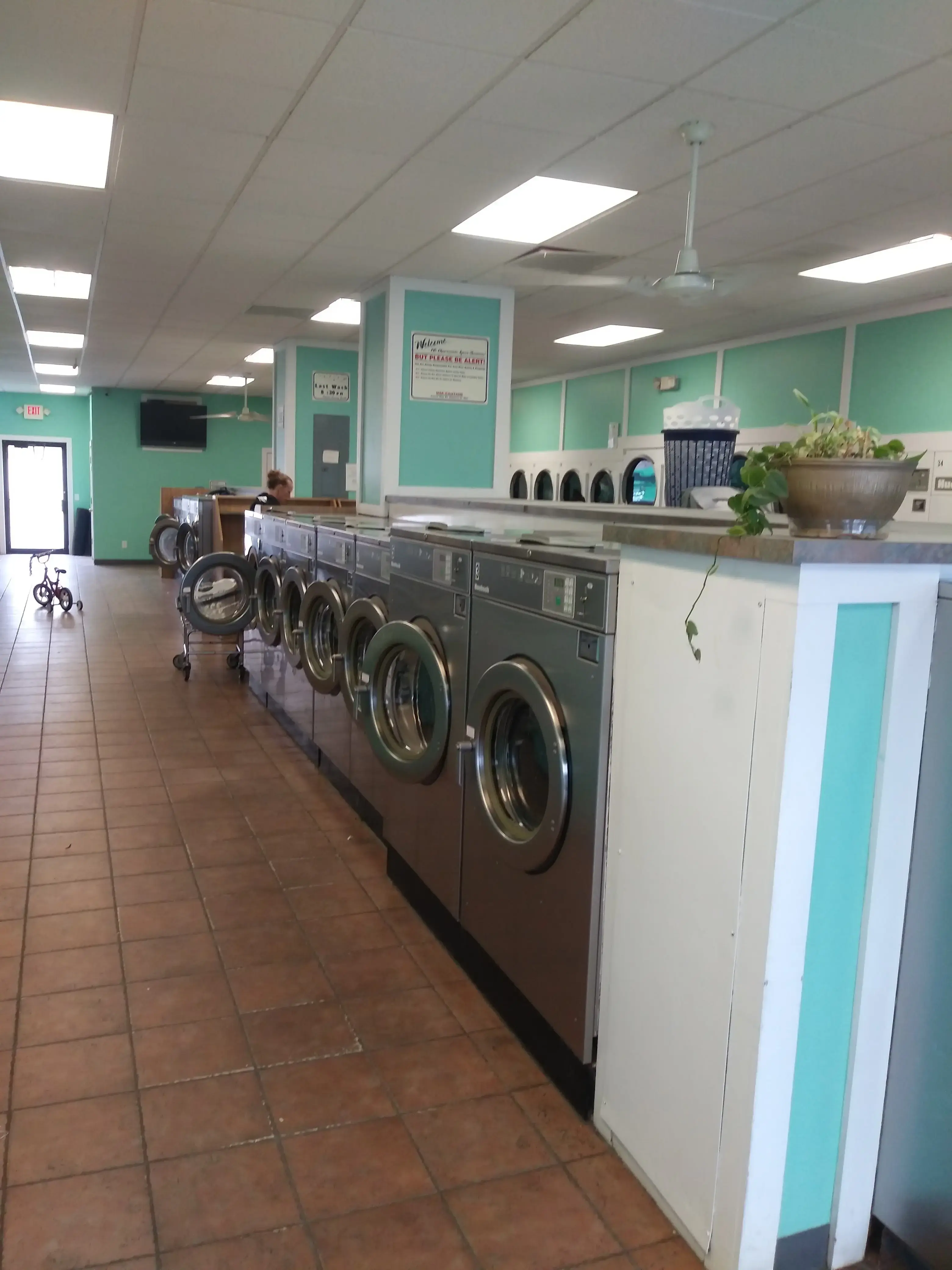 Super Suds Laundromat thumbnail 18