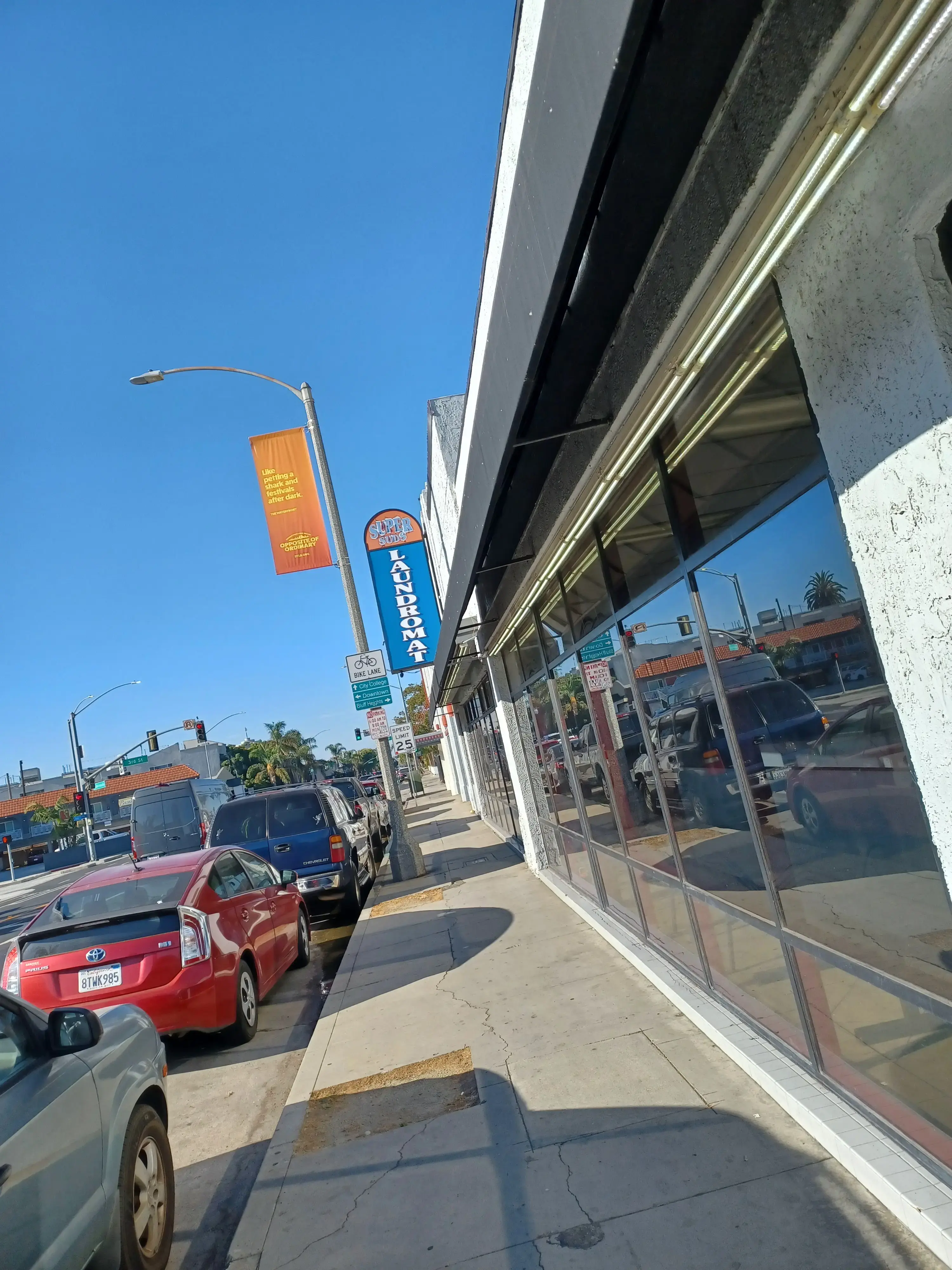 Super Suds Laundromat & Wash and Fold - Image 5