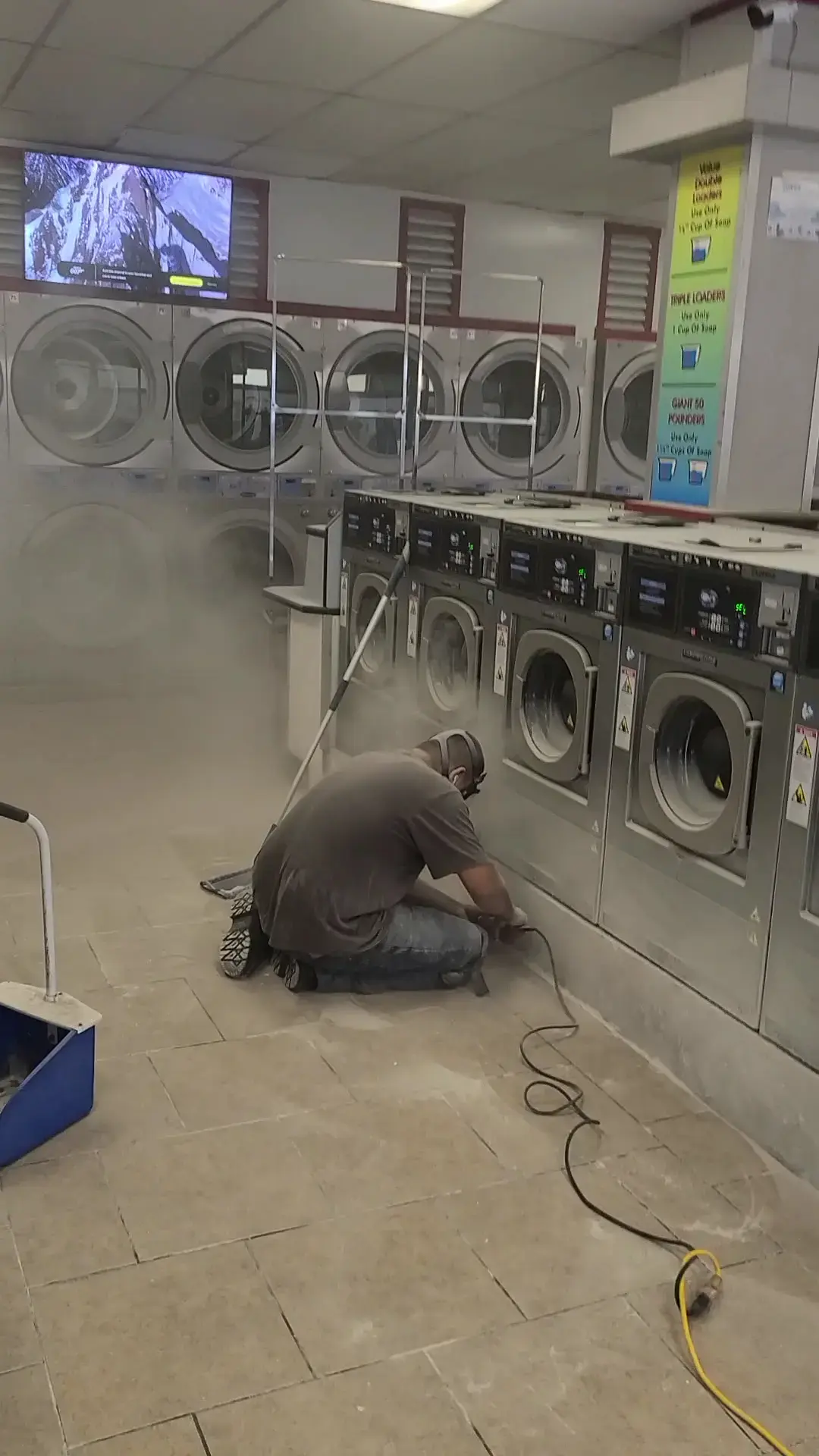 Super Suds Laundromat & Wash and Fold thumbnail 8