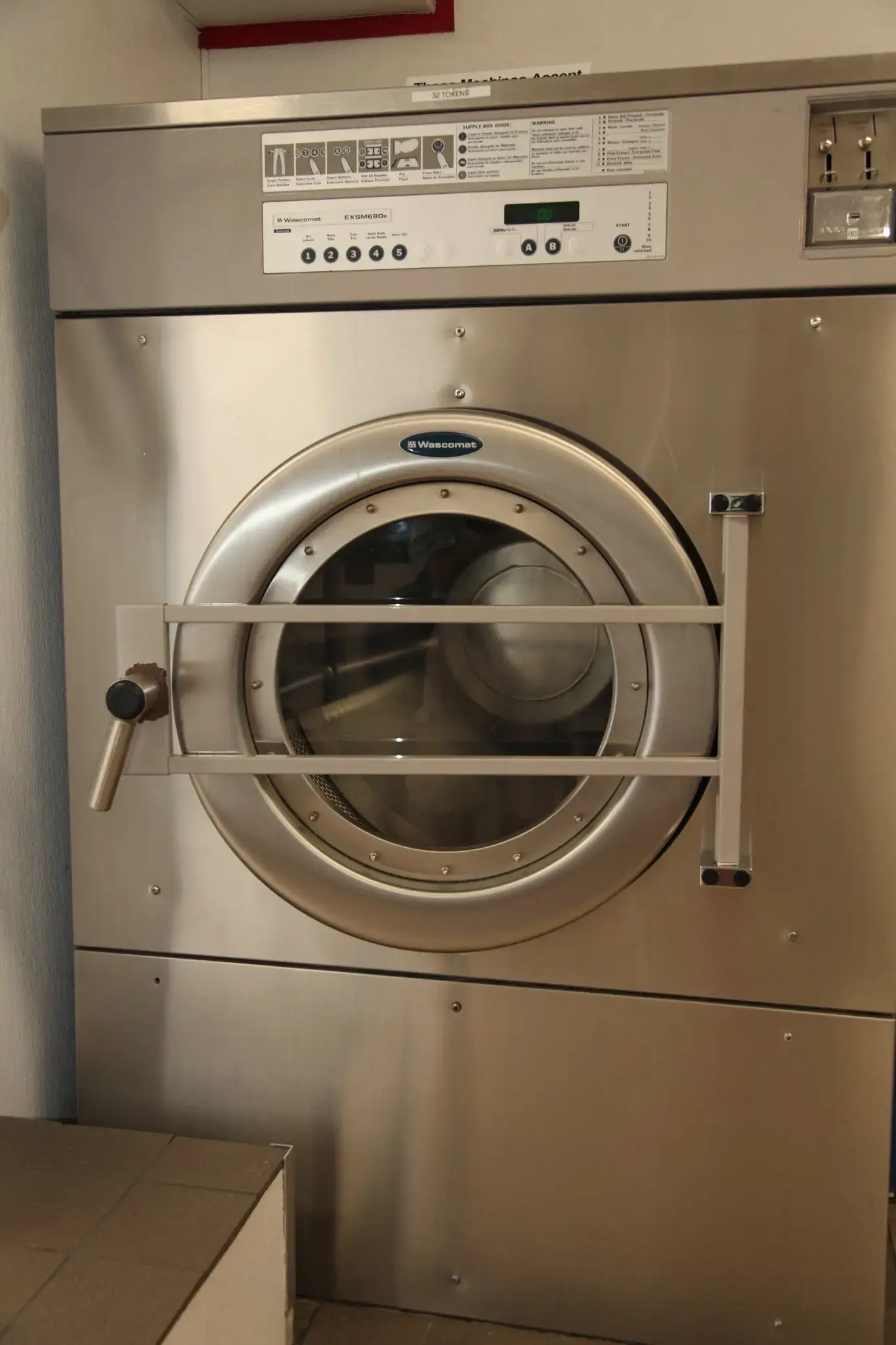 Super Suds Laundromat & Wash and Fold thumbnail 10