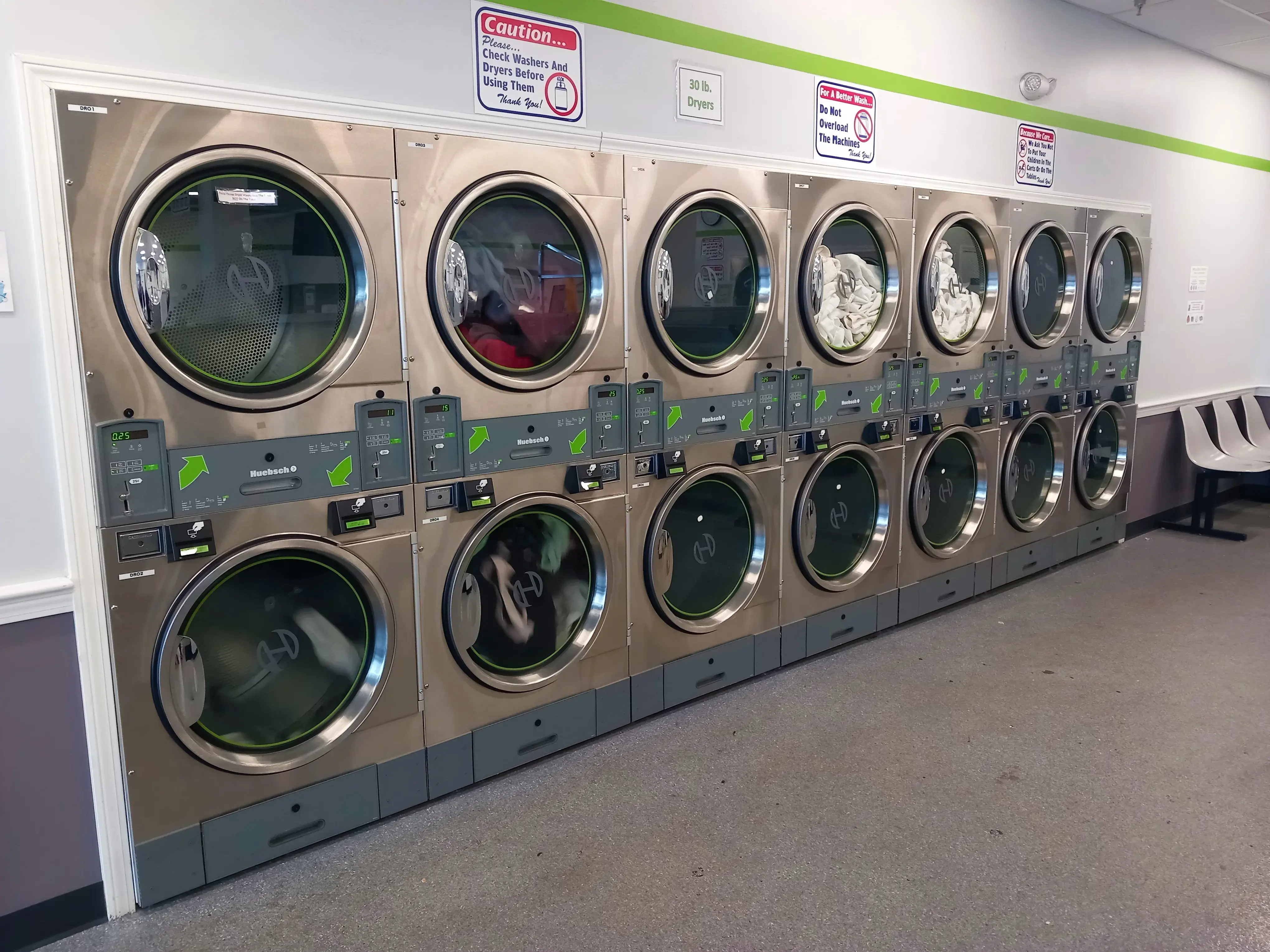 Super Suds Laundromats thumbnail 17
