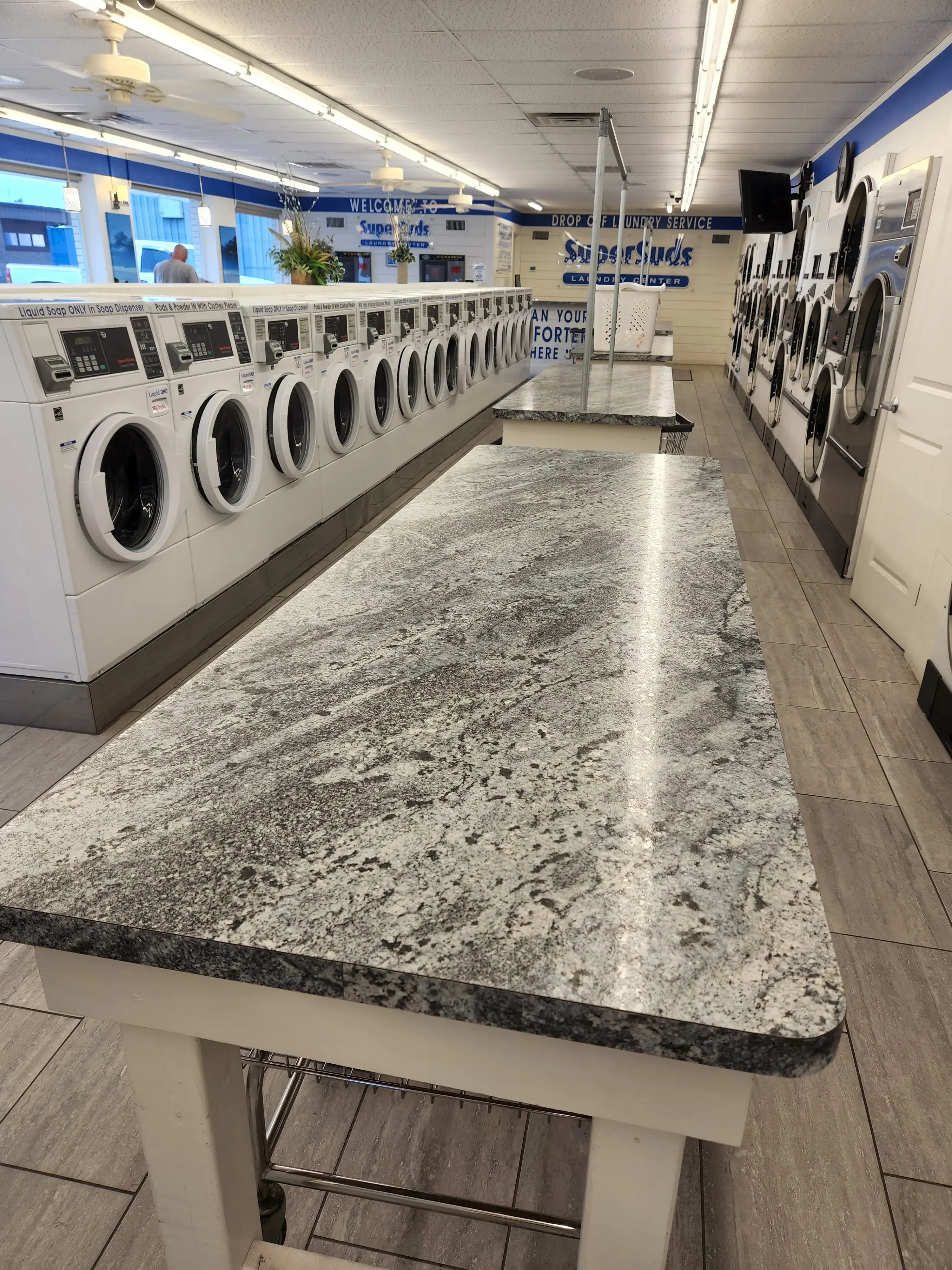 Super Suds Laundry Center - Image 2