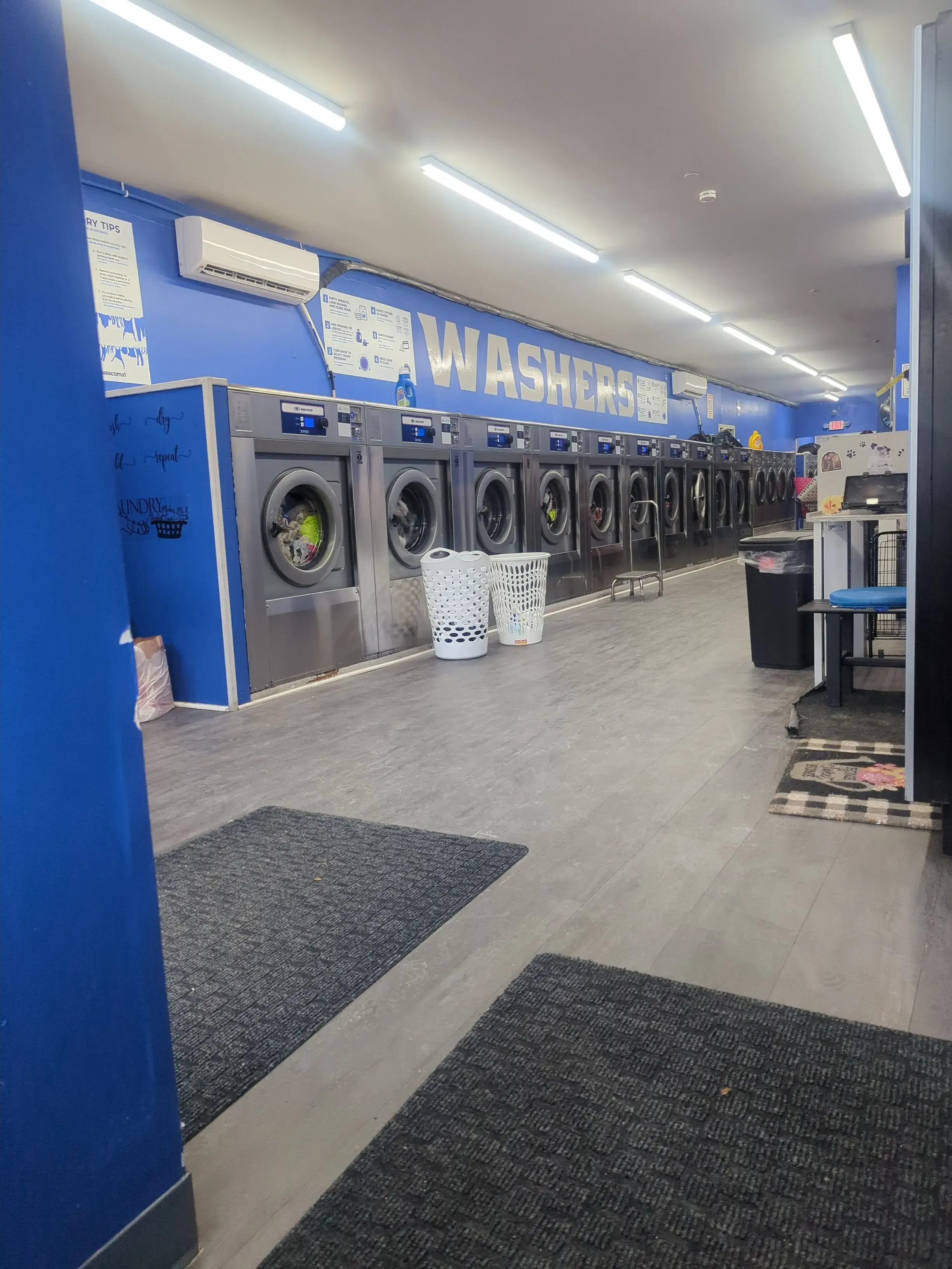 Super Time Sudz Laundromat thumbnail 8