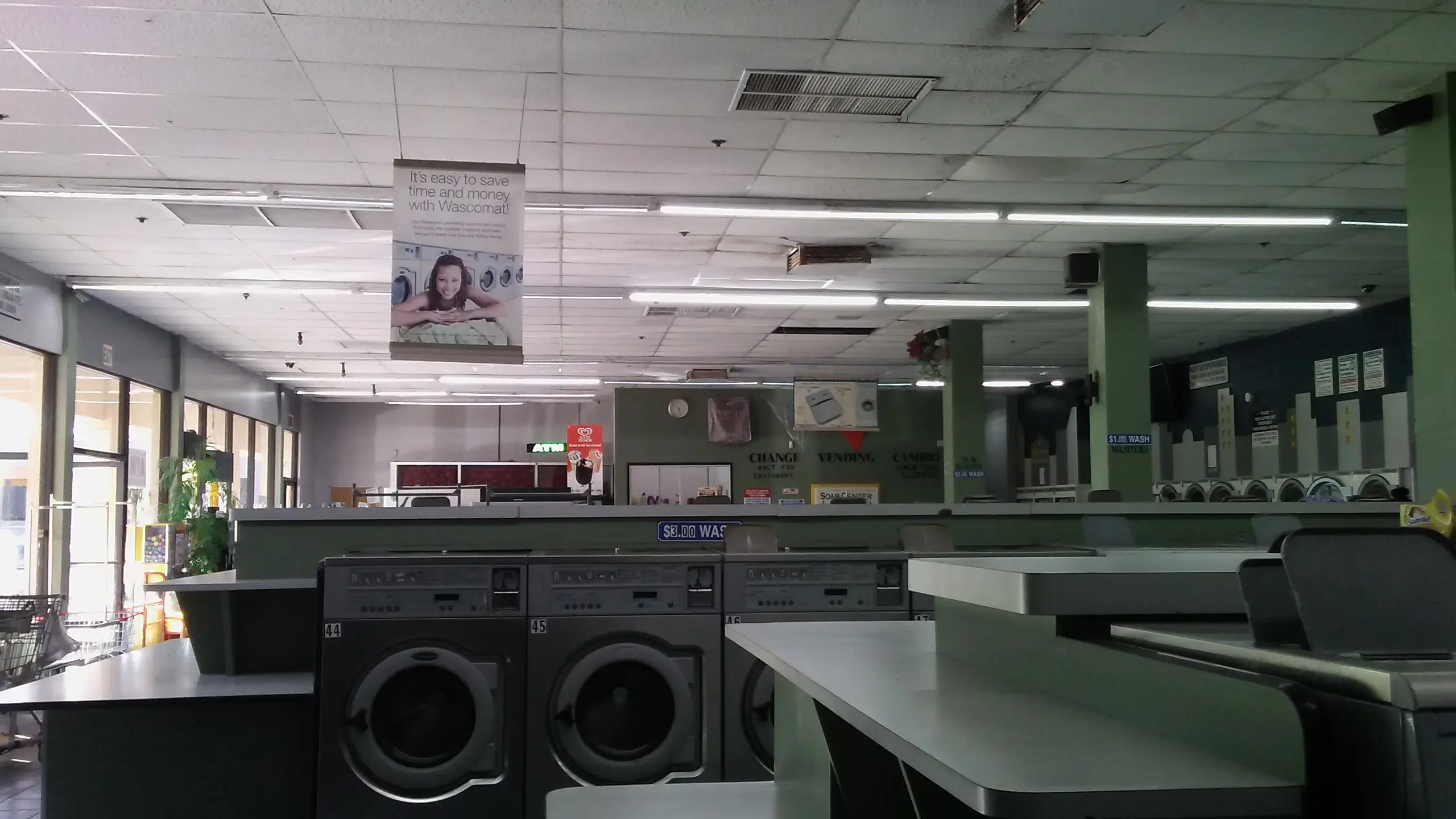 Super Wash Coin Laundromat thumbnail 16
