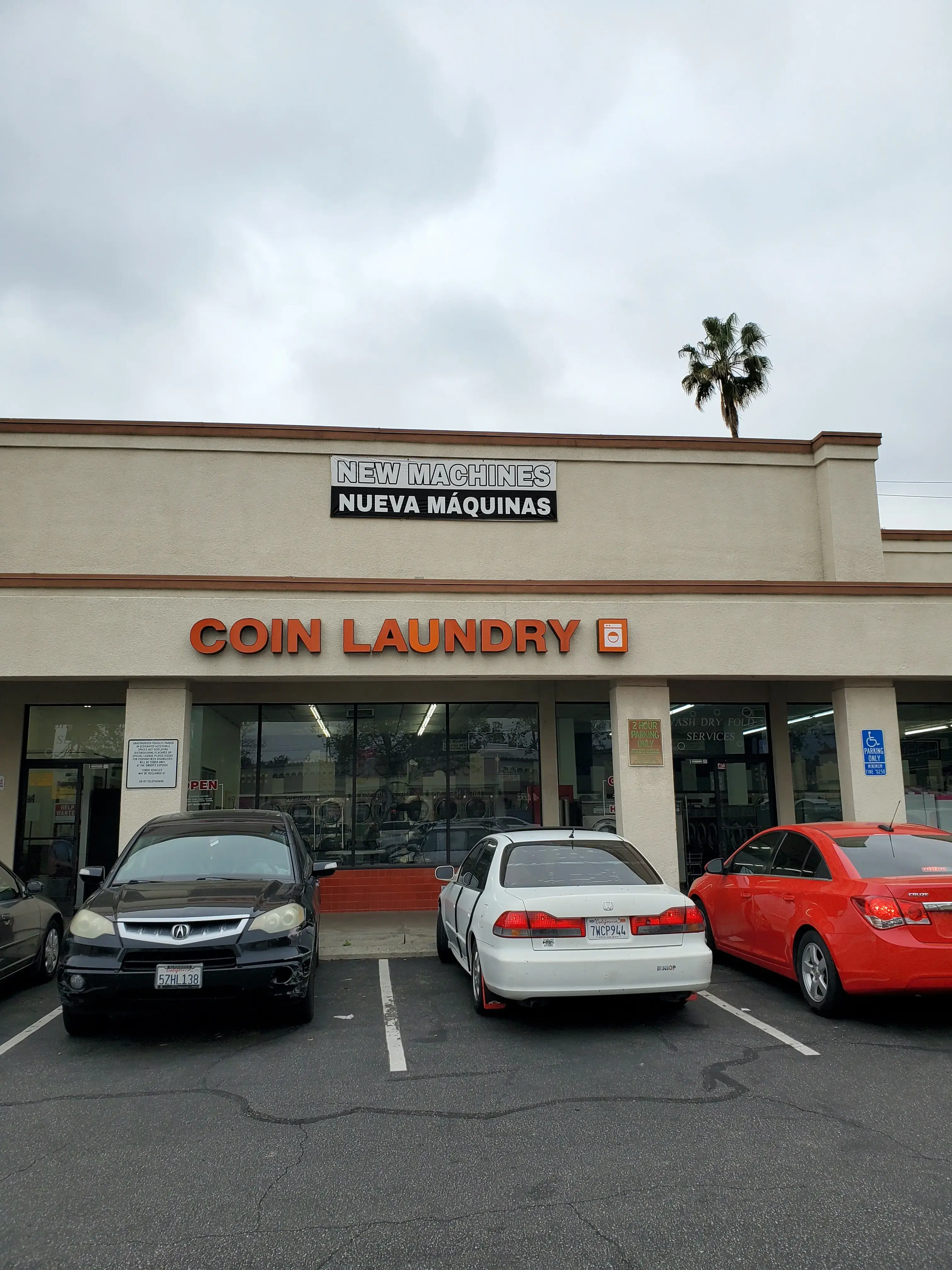 Super Wash Coin Laundromat thumbnail 2