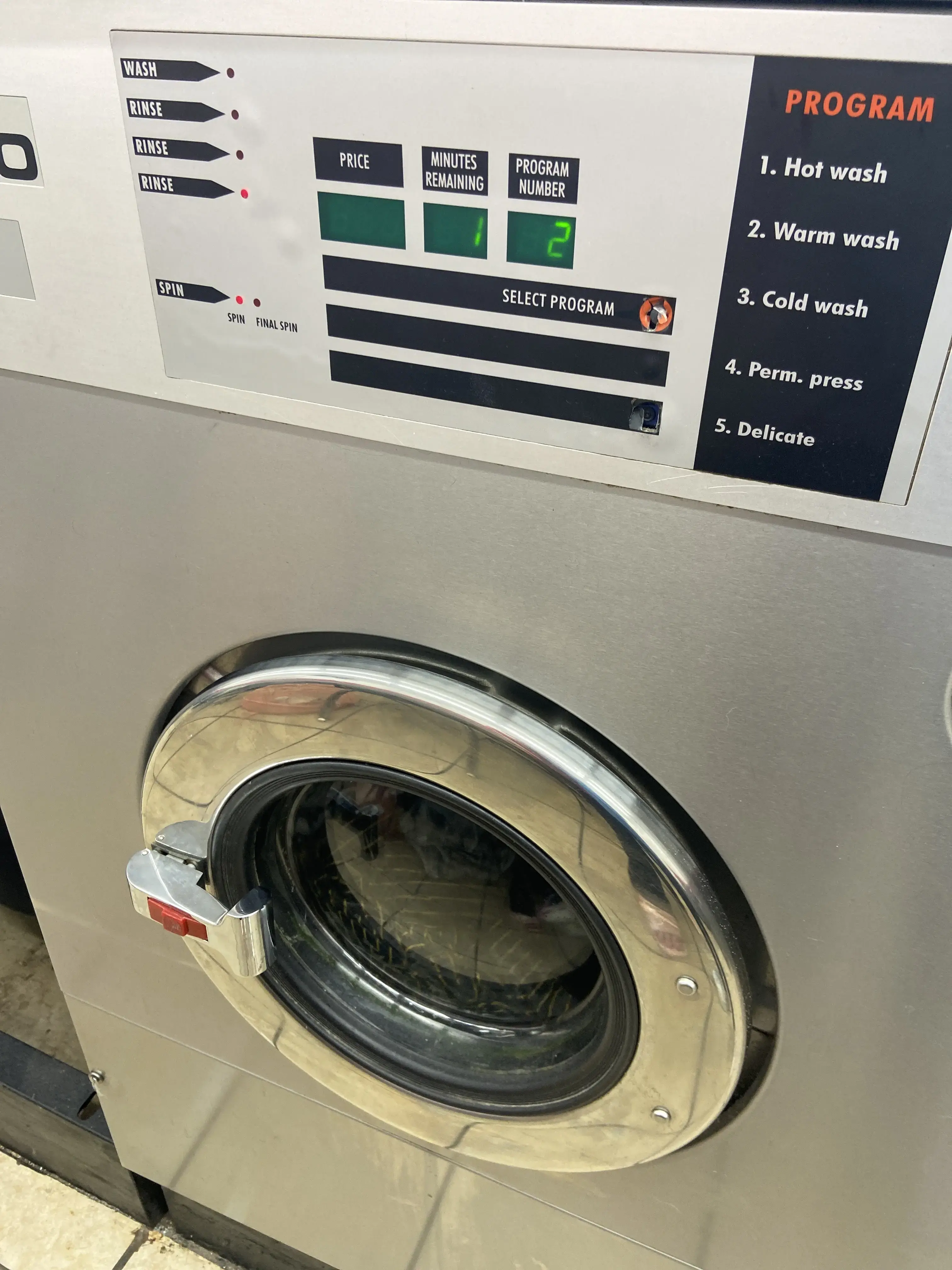 Super Wash House - Sutherland thumbnail 13