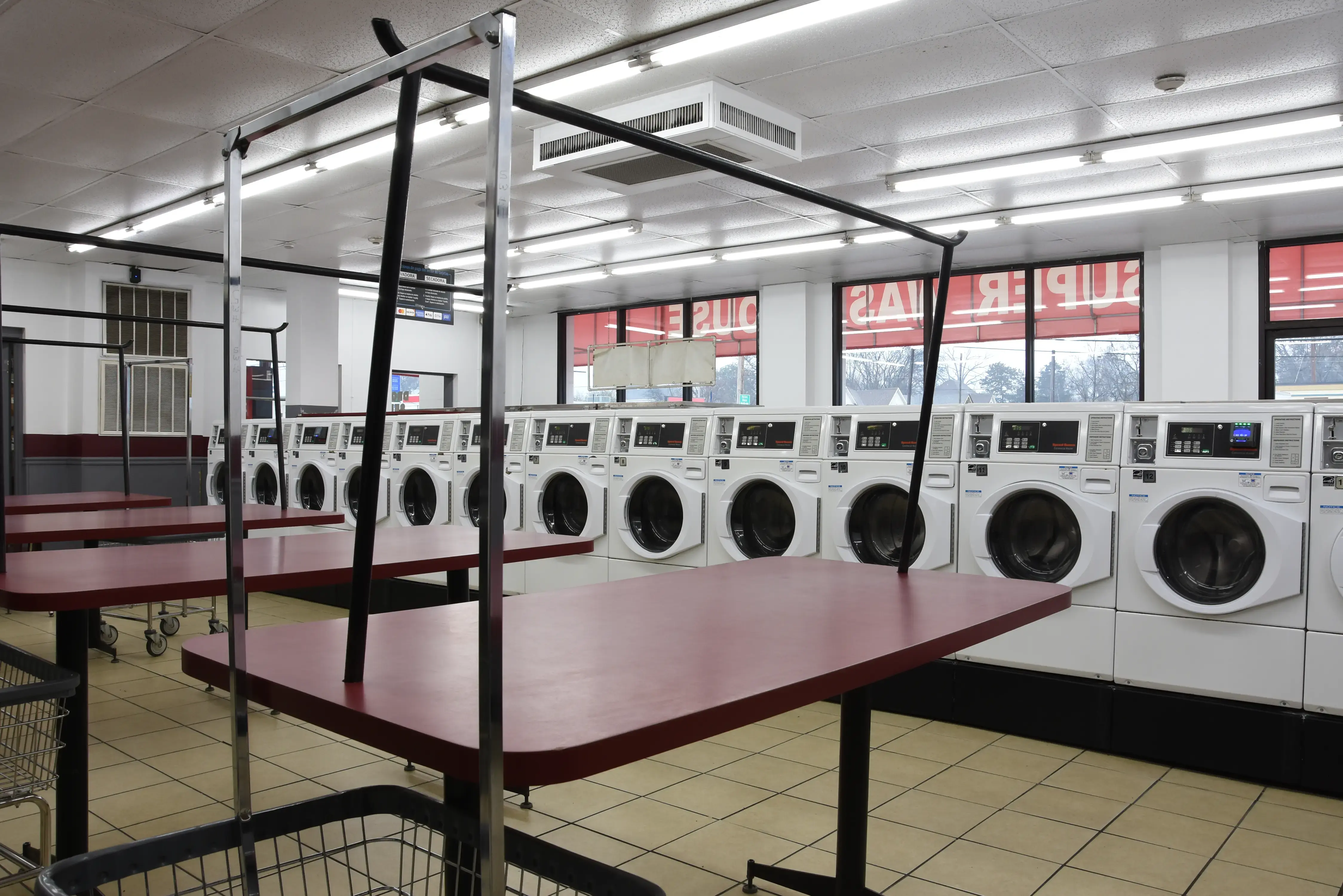 Super Wash House & Car Wash - North Central thumbnail 1