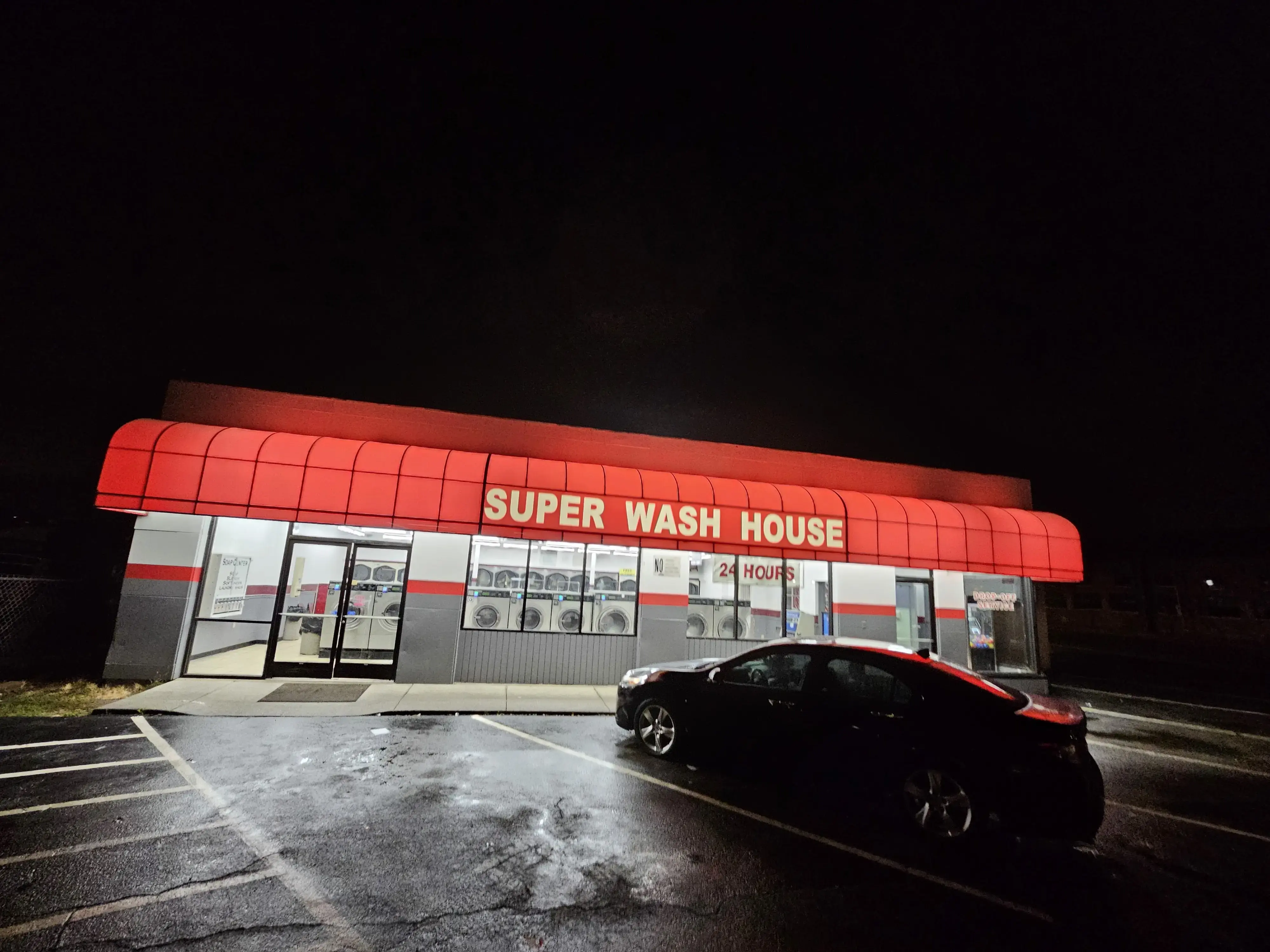 Super Wash House & Car Wash - North Central thumbnail 3