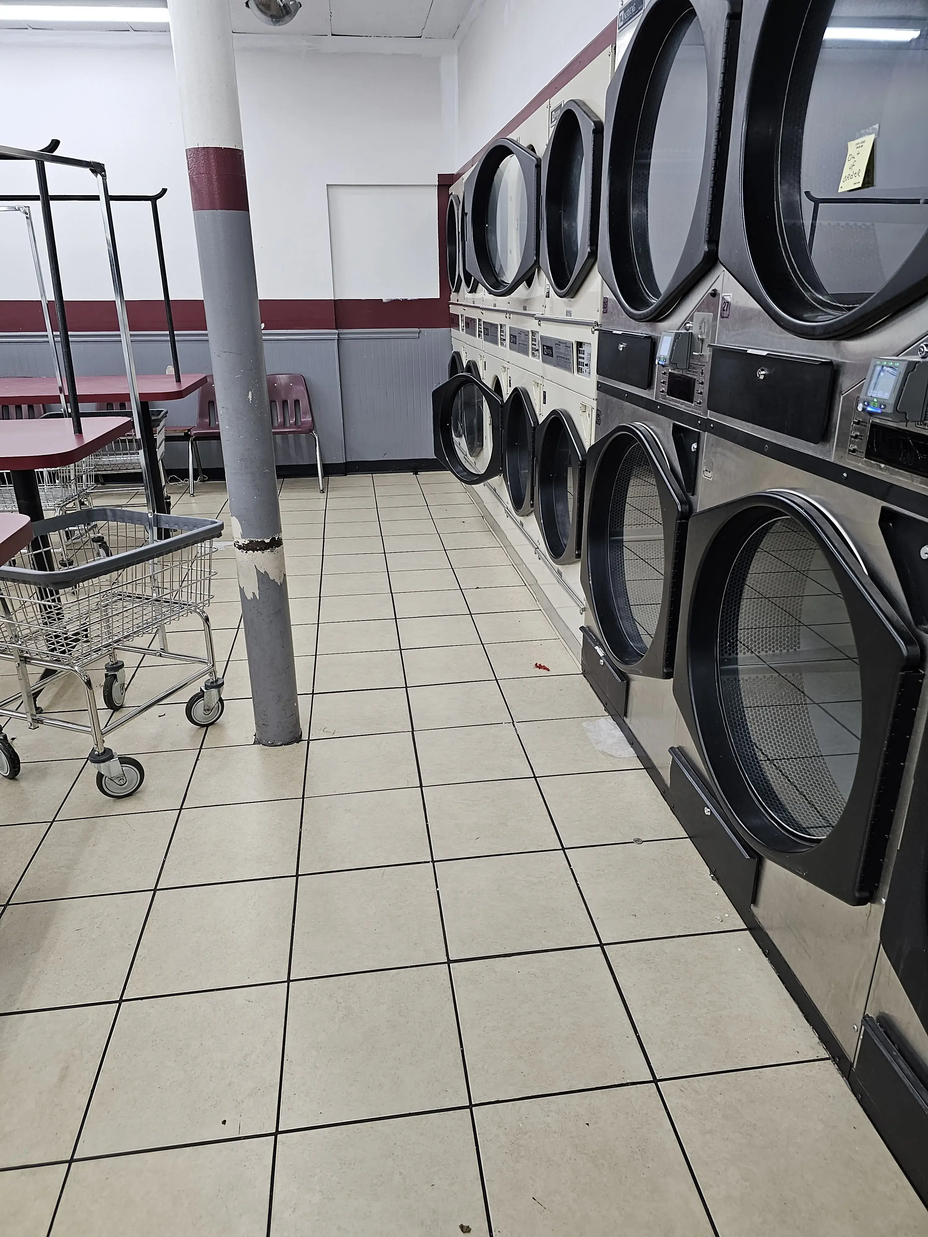 Super Wash House & Car Wash - North Central thumbnail 18