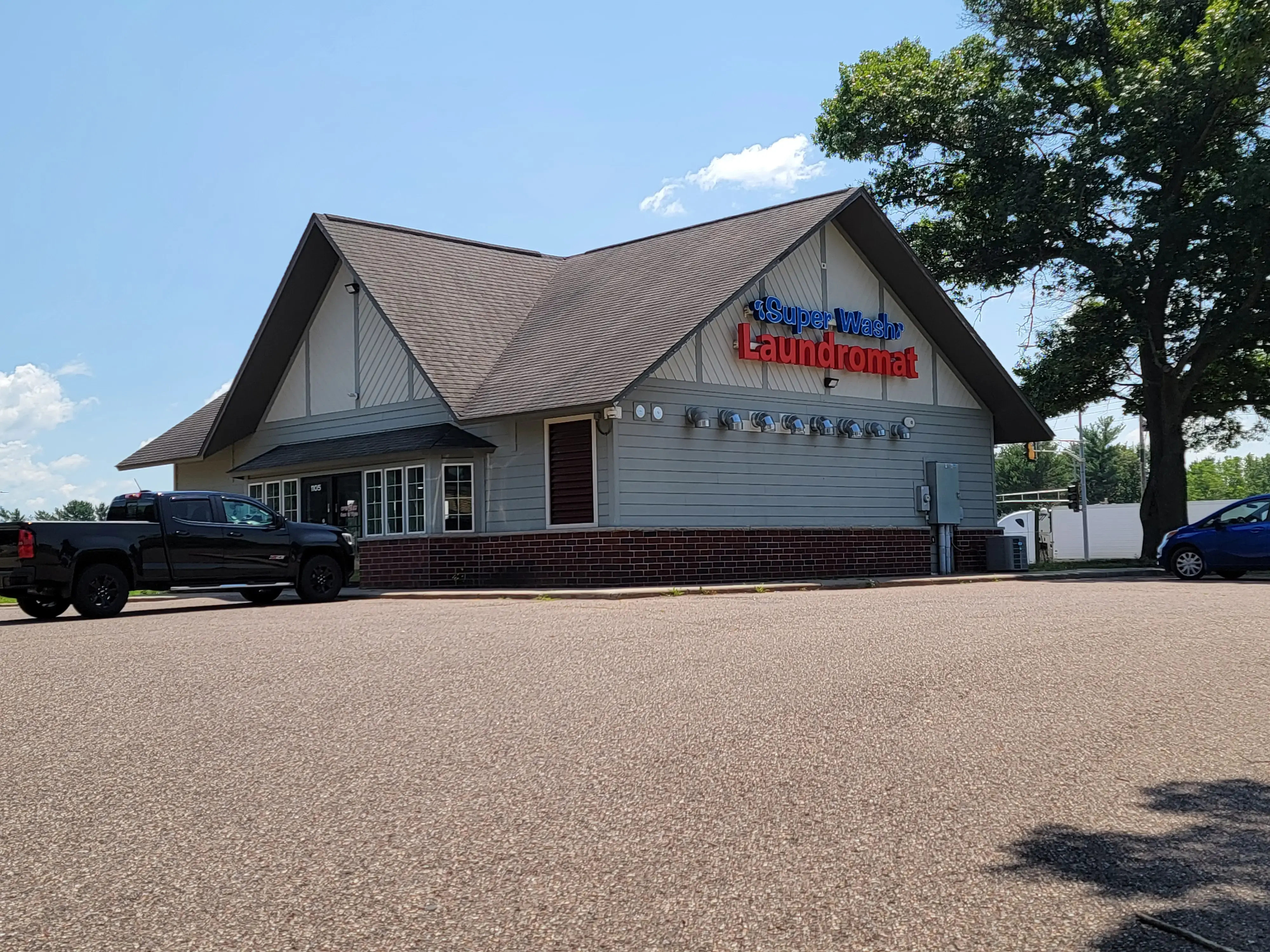 Super Wash Laundromat thumbnail 2