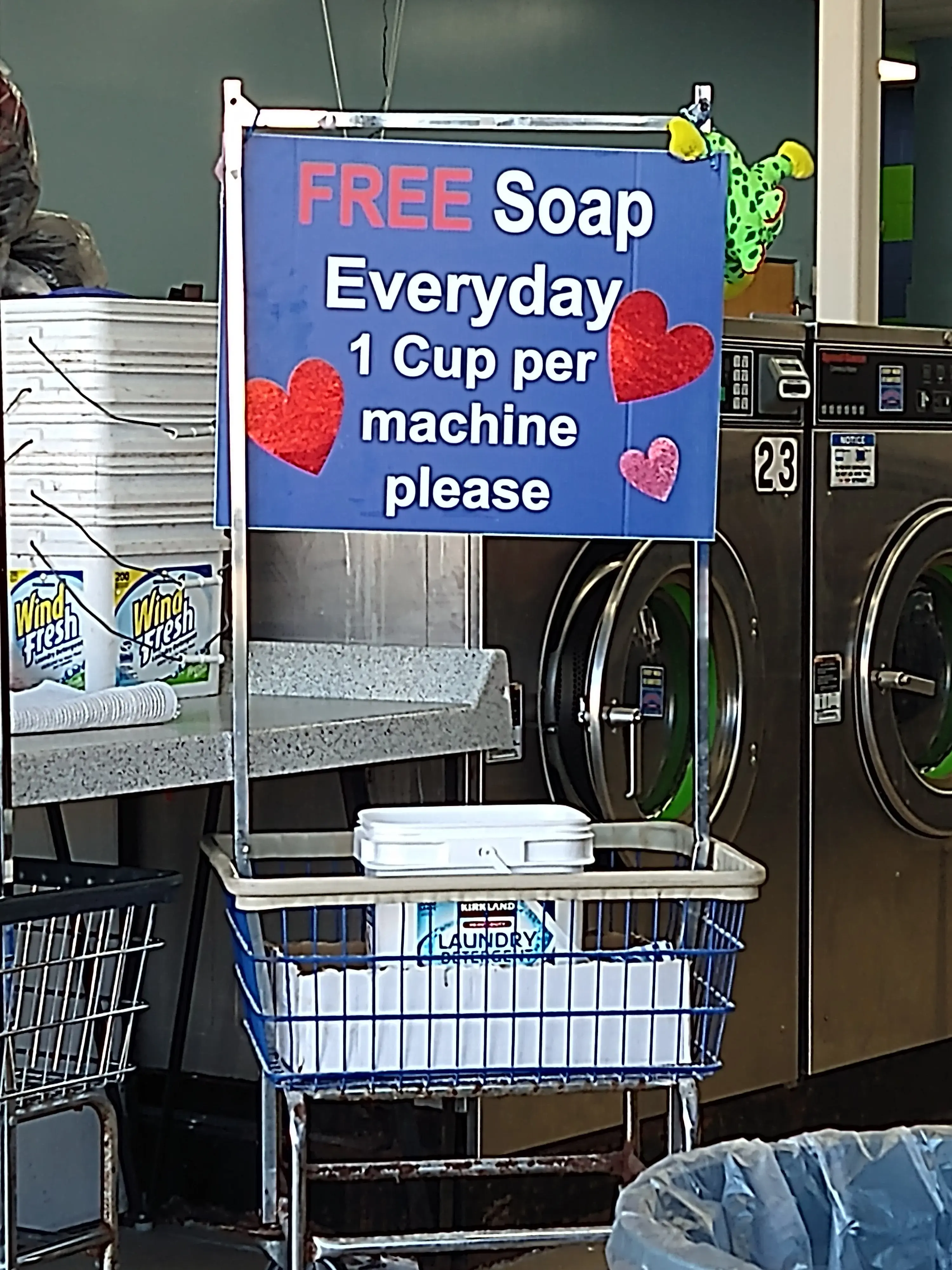 Super Wash Laundromat thumbnail 13