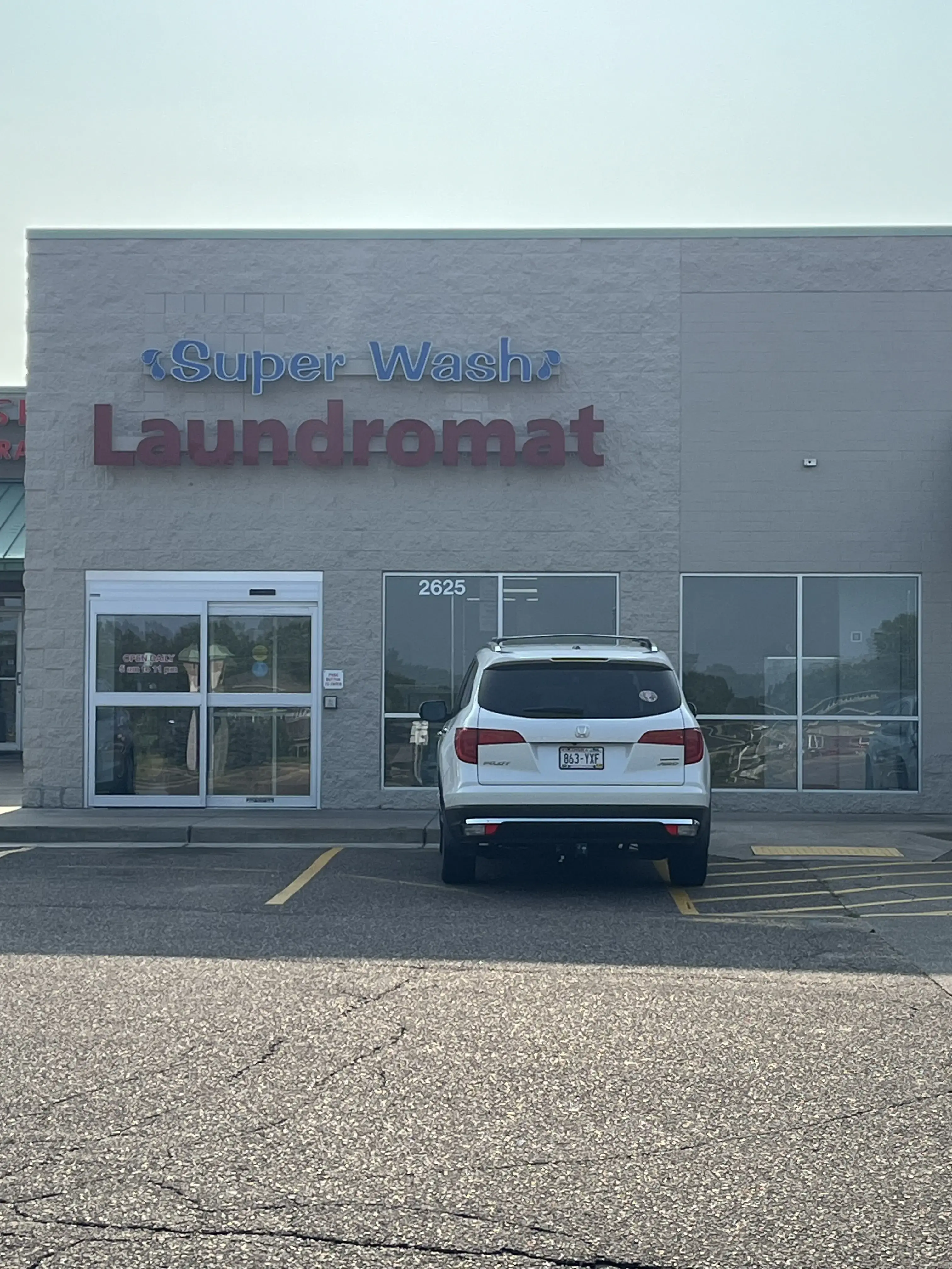 Super Wash Laundromat thumbnail 4