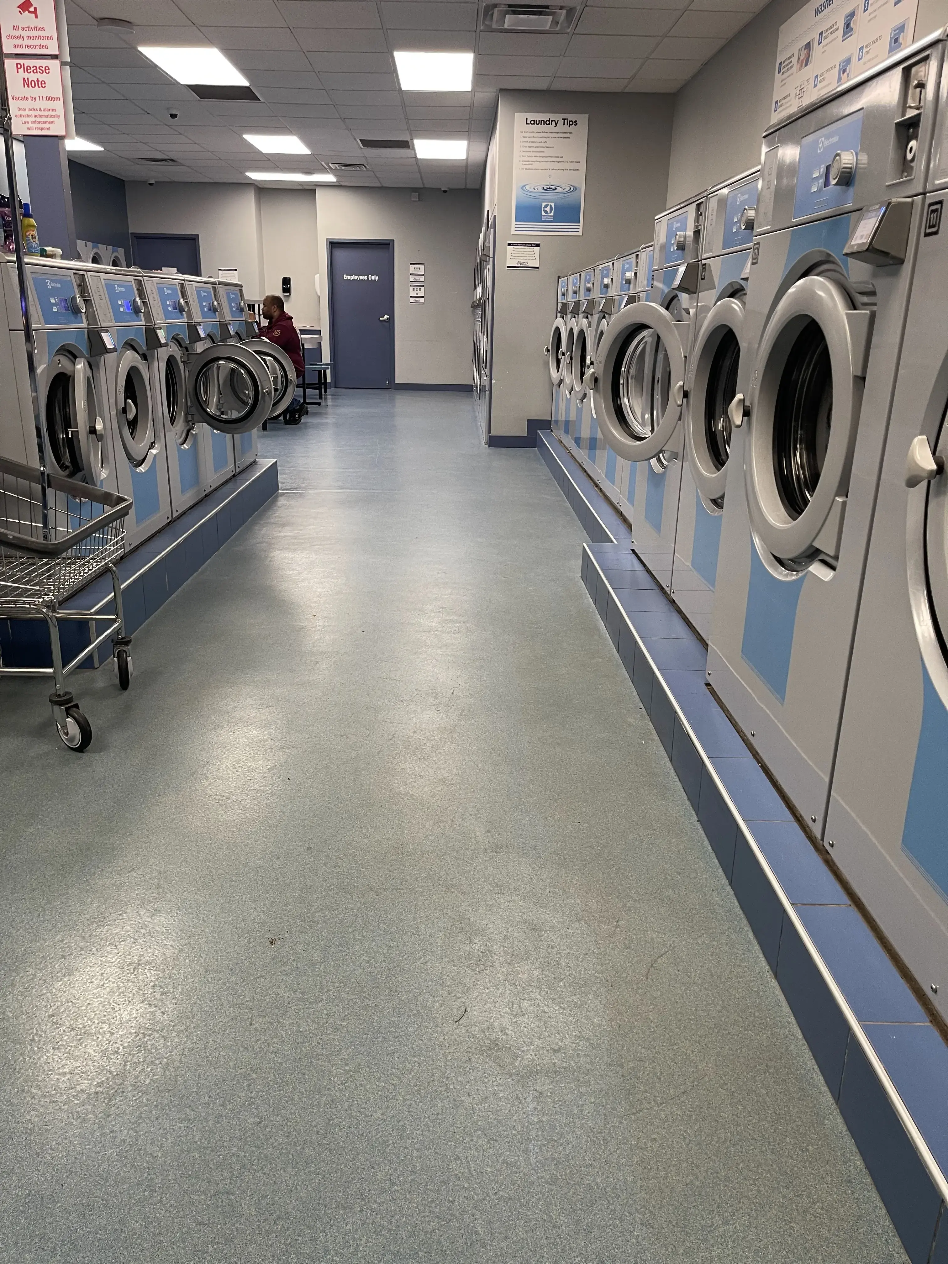 Super Wash Laundromat thumbnail 1