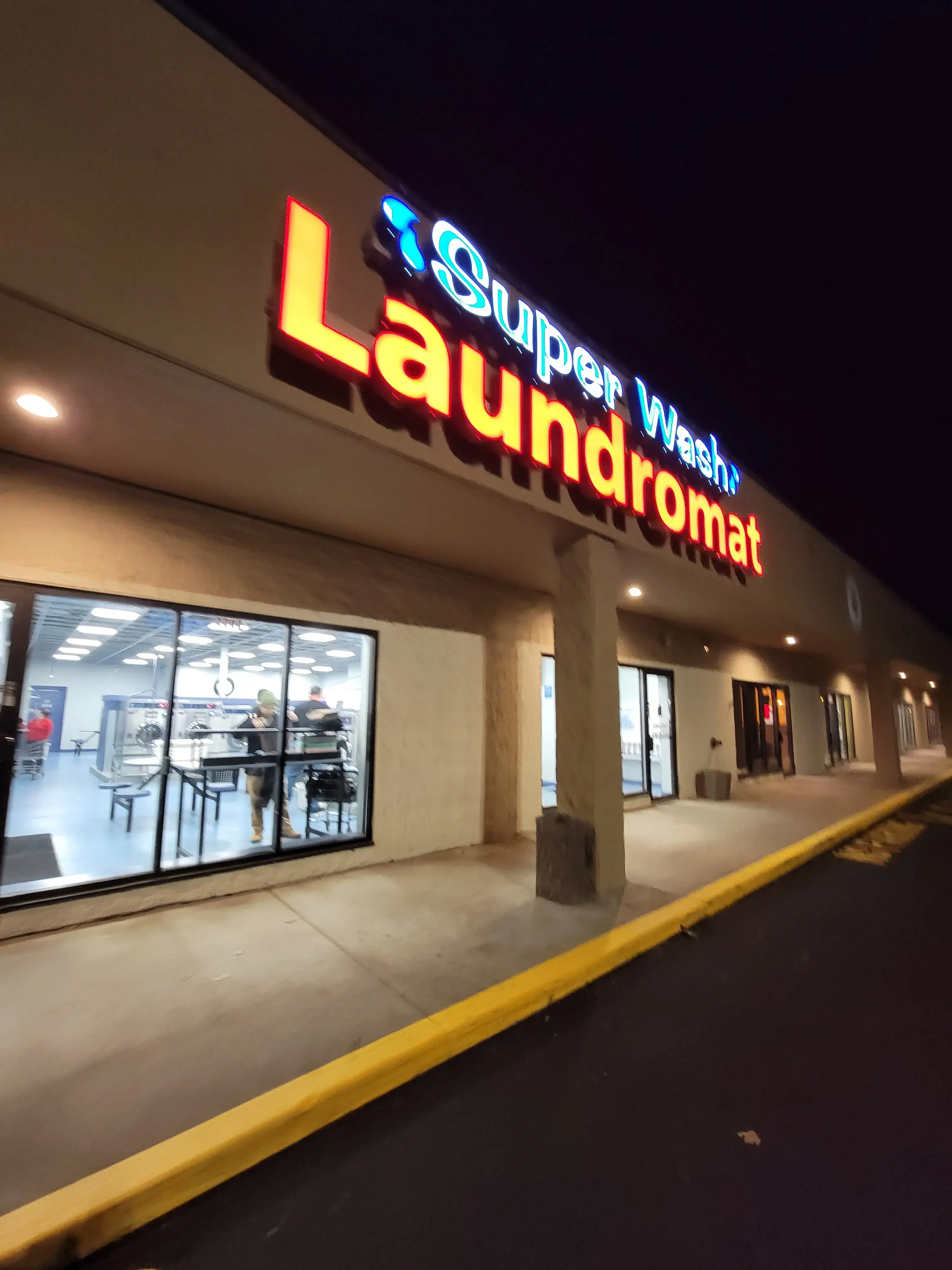 Super Wash Laundromat thumbnail 18