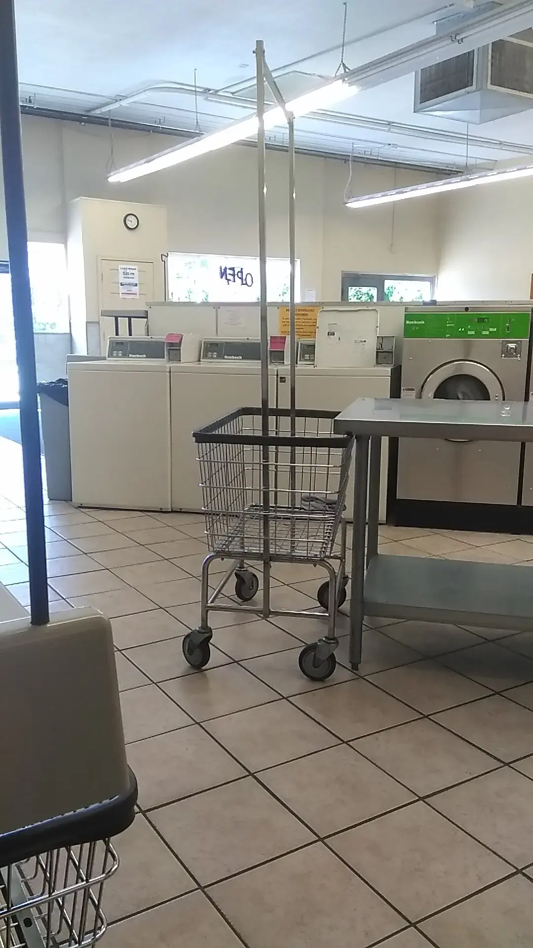 Super Wash Laundromat thumbnail 11