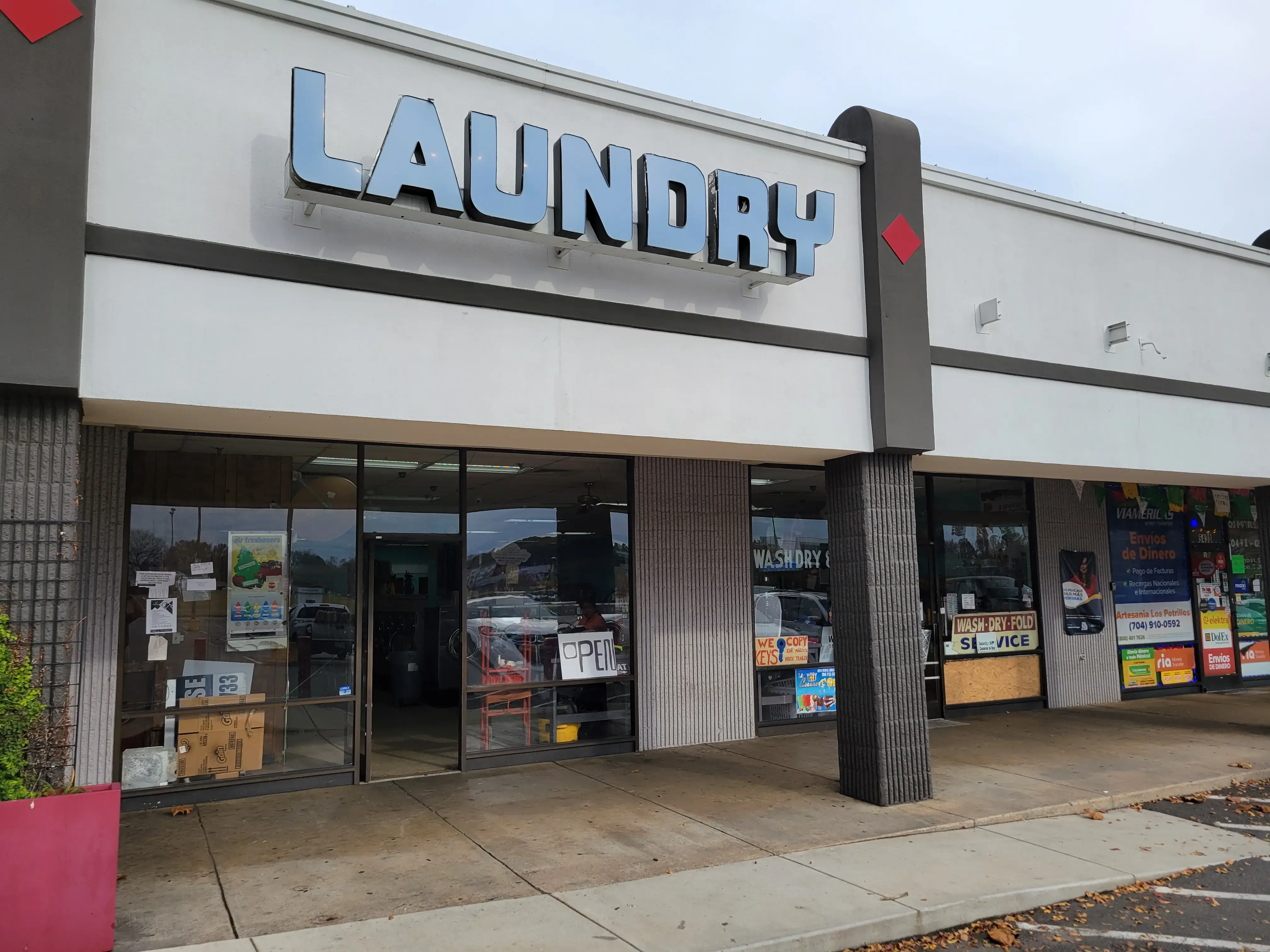 Super Wash Laundry. LAVANDERIA. - Image 11