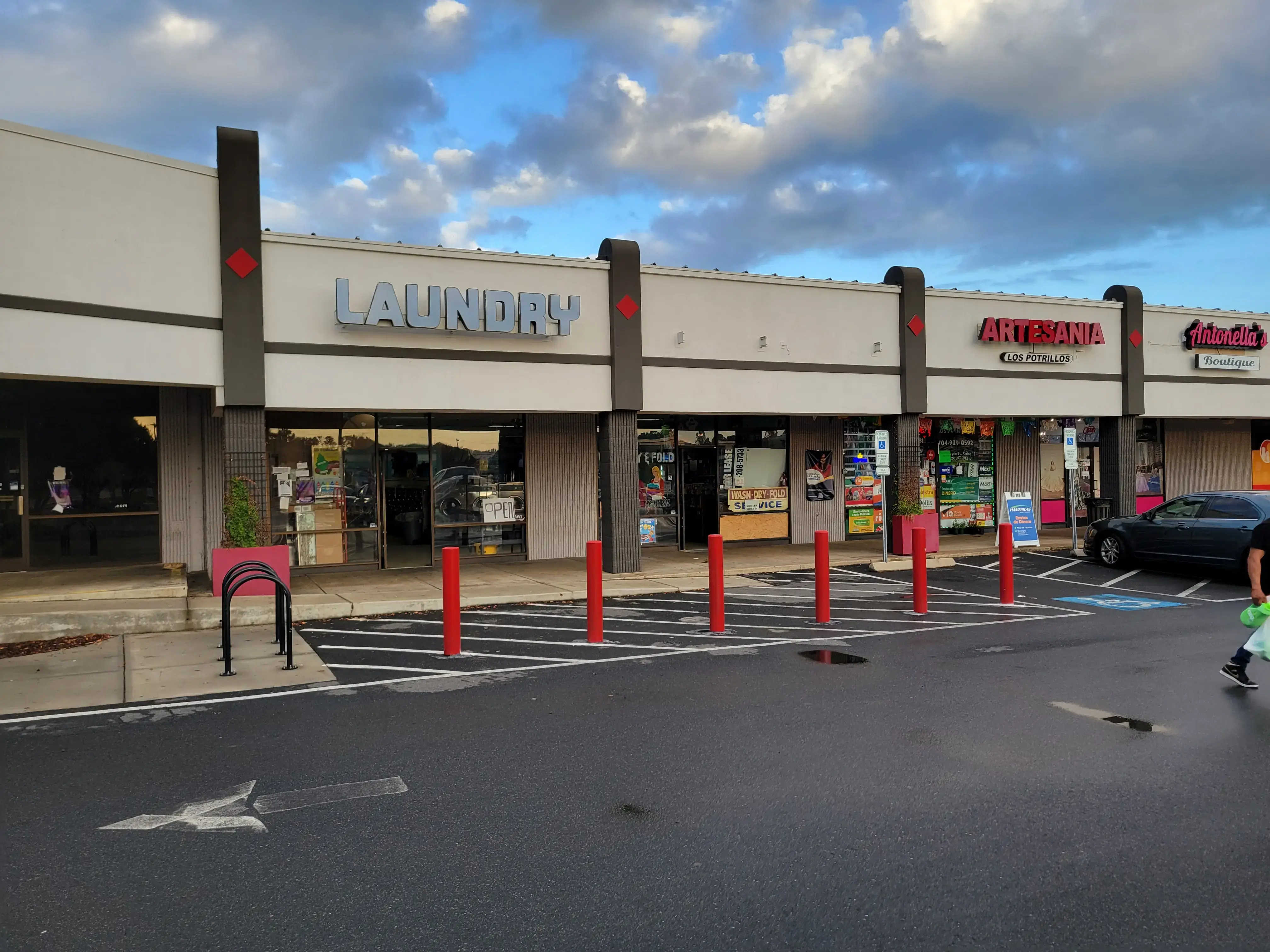 Super Wash Laundry. LAVANDERIA. - Image 15