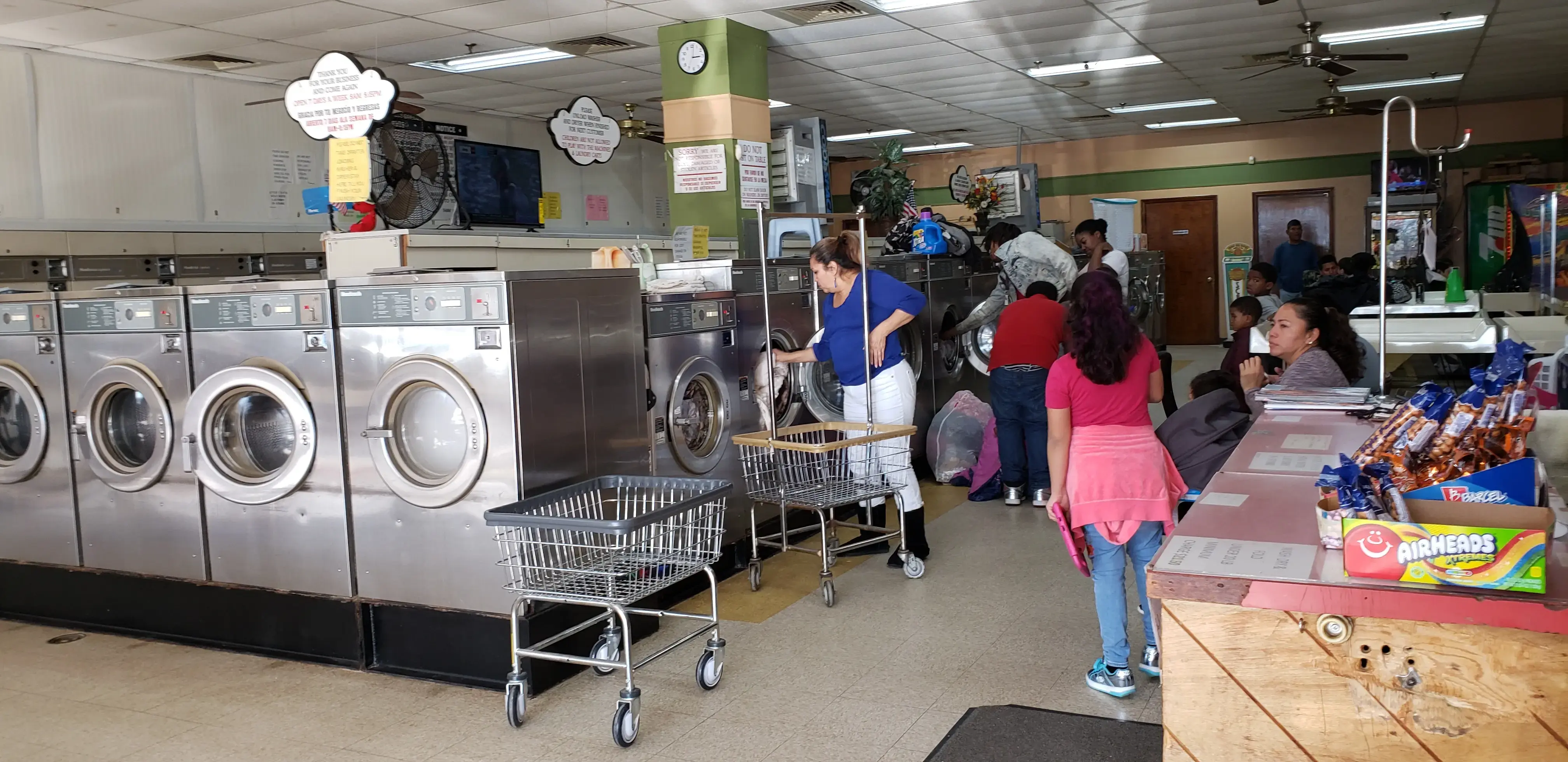 Super Wash Laundry. LAVANDERIA. - Image 9