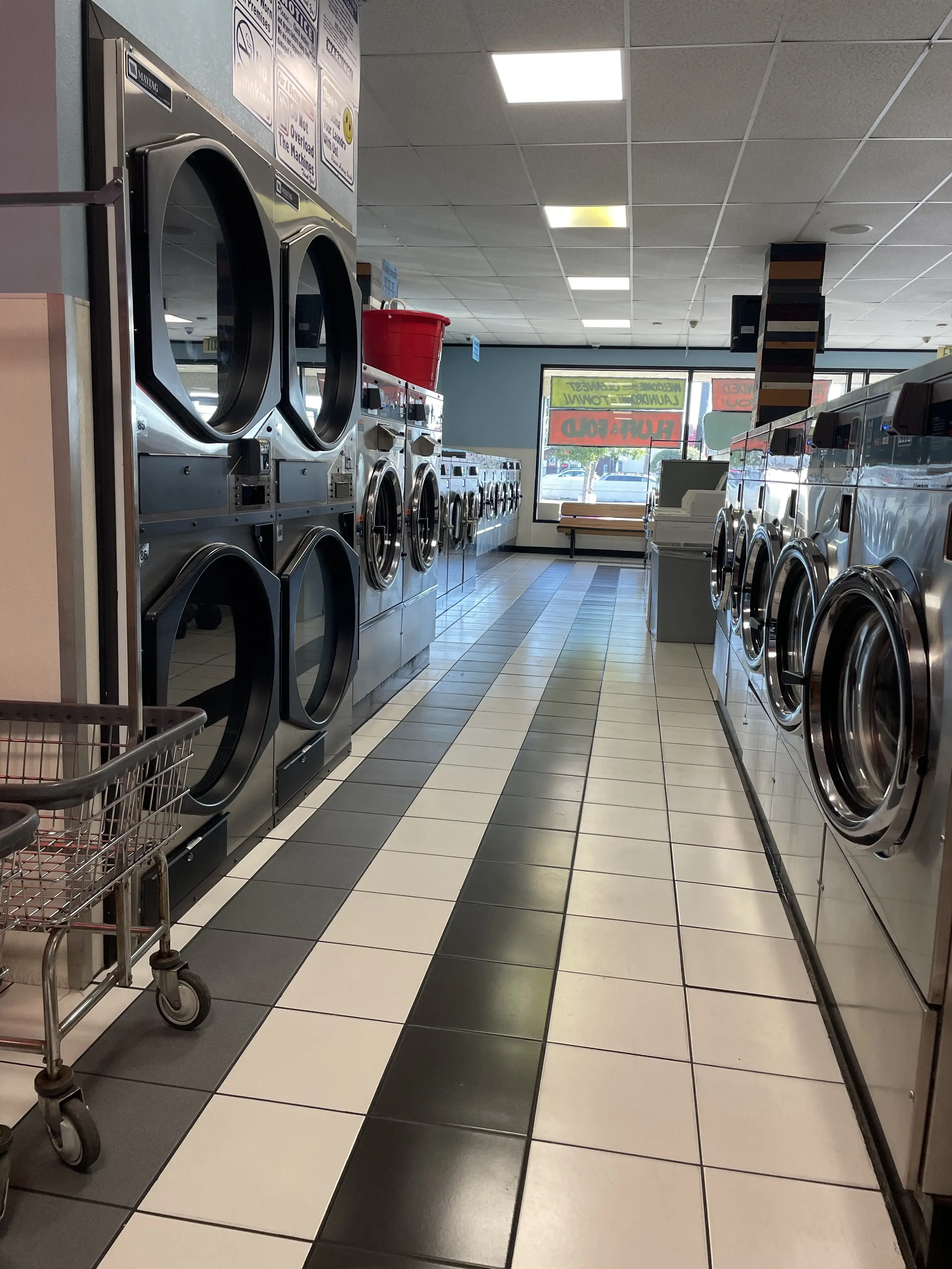 Super Wash 'n Dry location