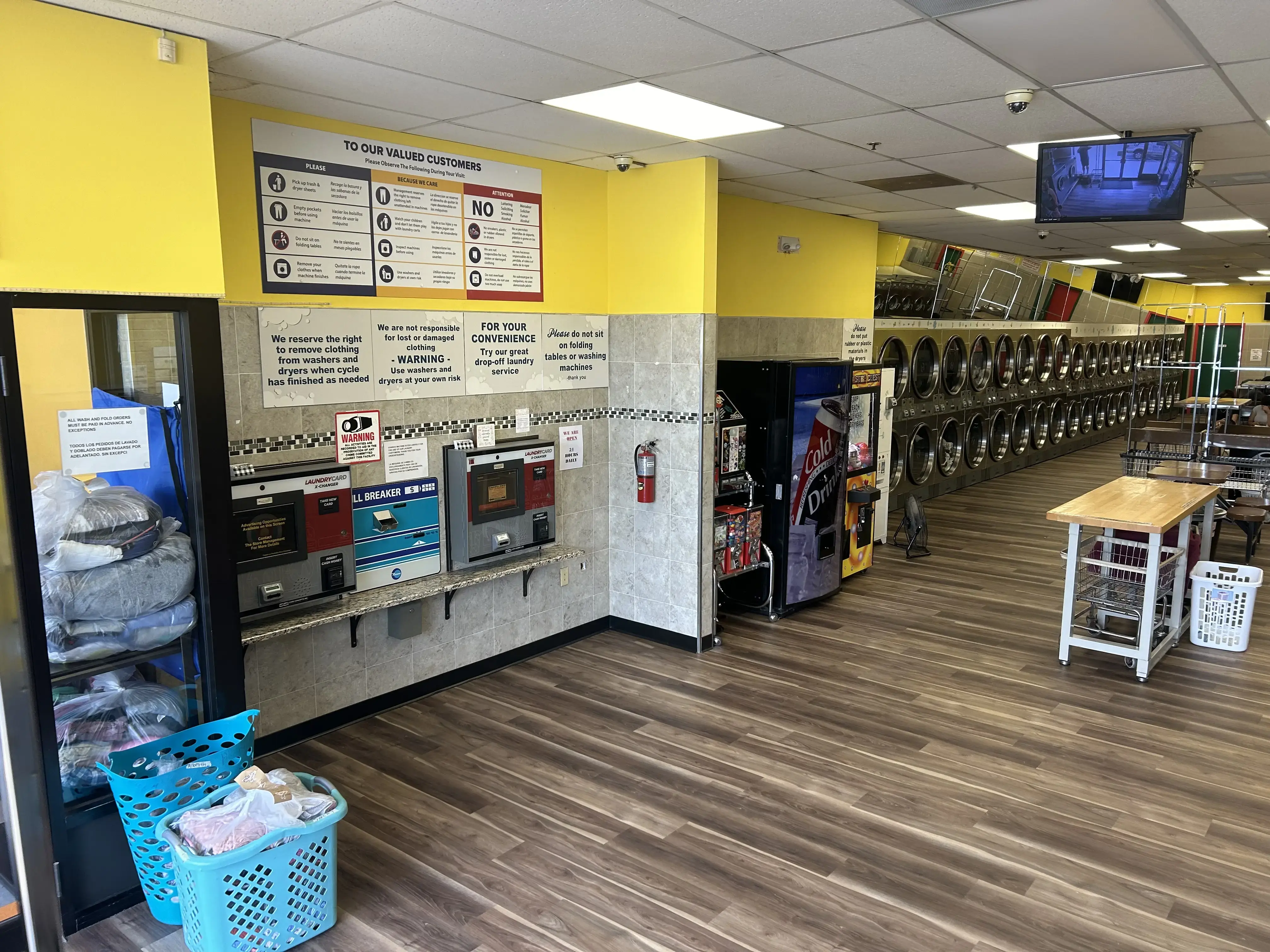 Super Washing Well Laundromat thumbnail 2