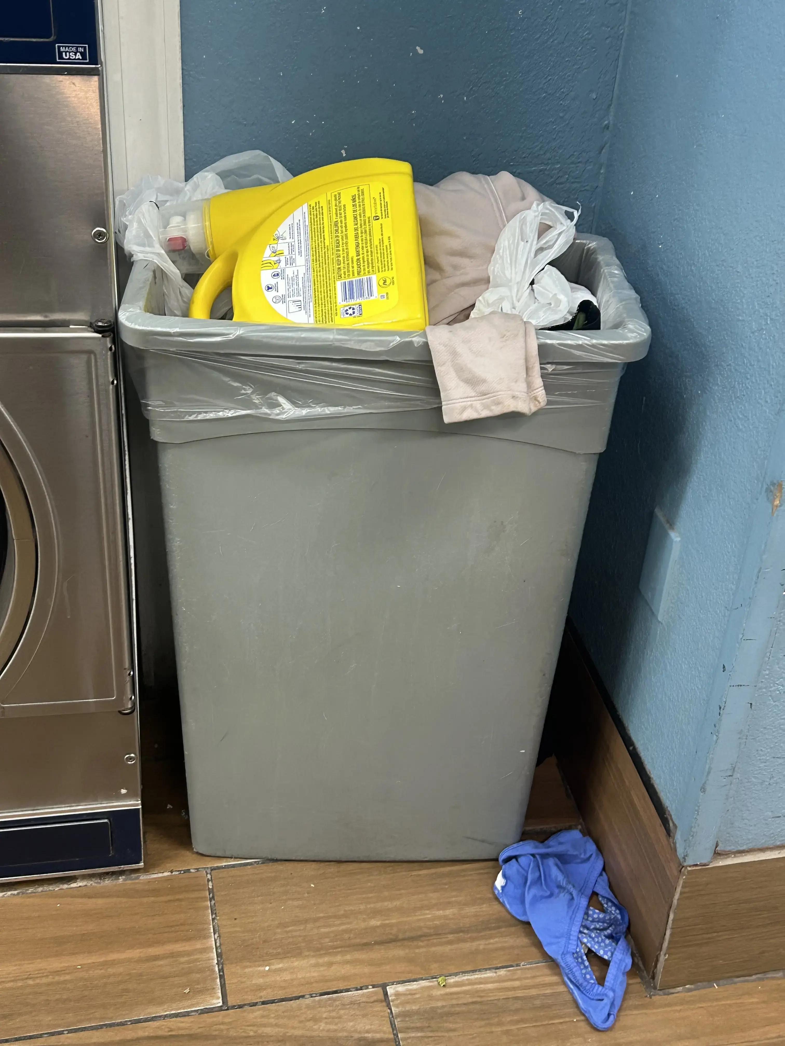 SuperClean Laundromats - Clovis California - Image 11