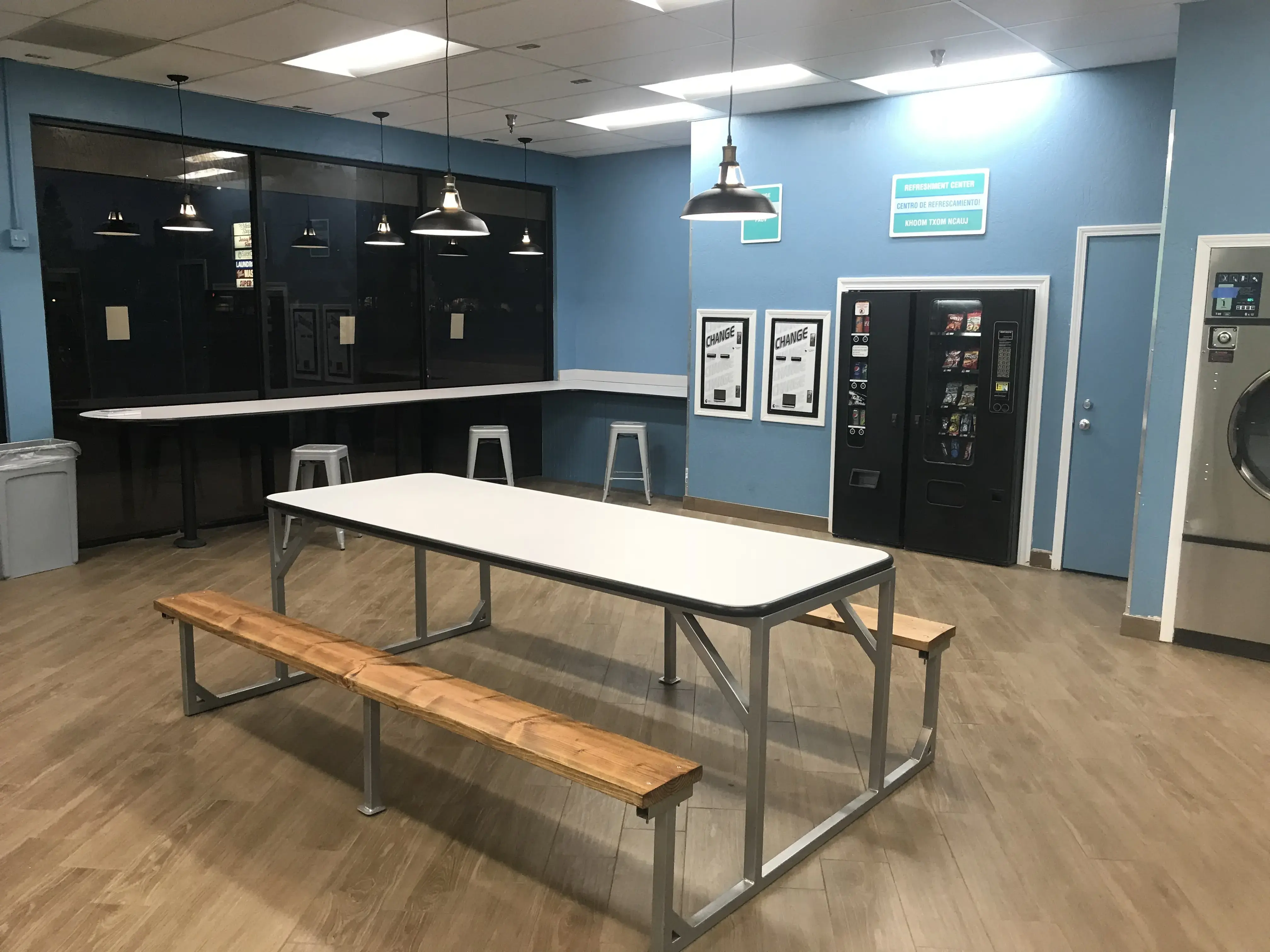 SuperClean Laundromats - Clovis California - Image 20