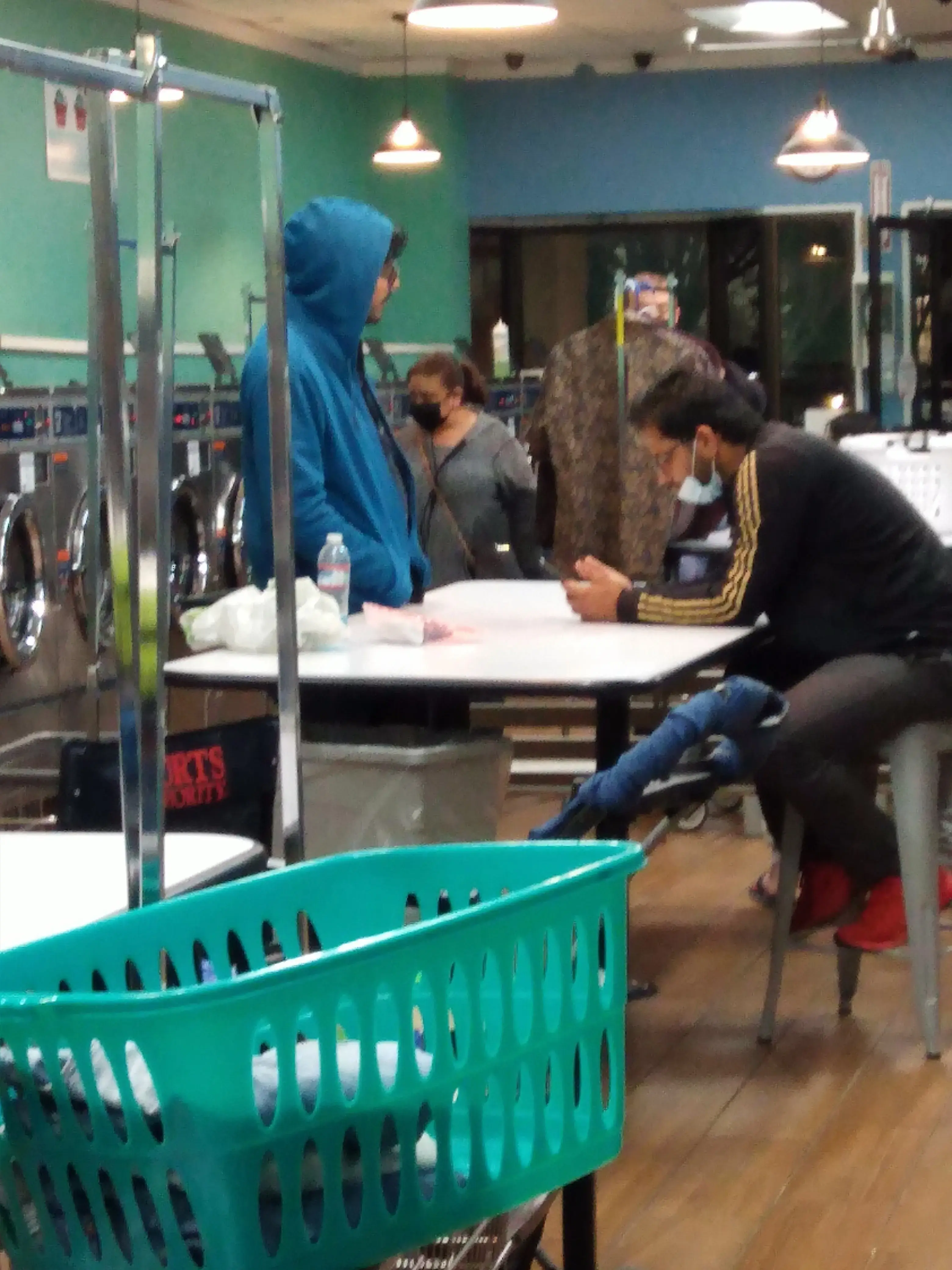 SuperClean Laundromats - Clovis California thumbnail 13