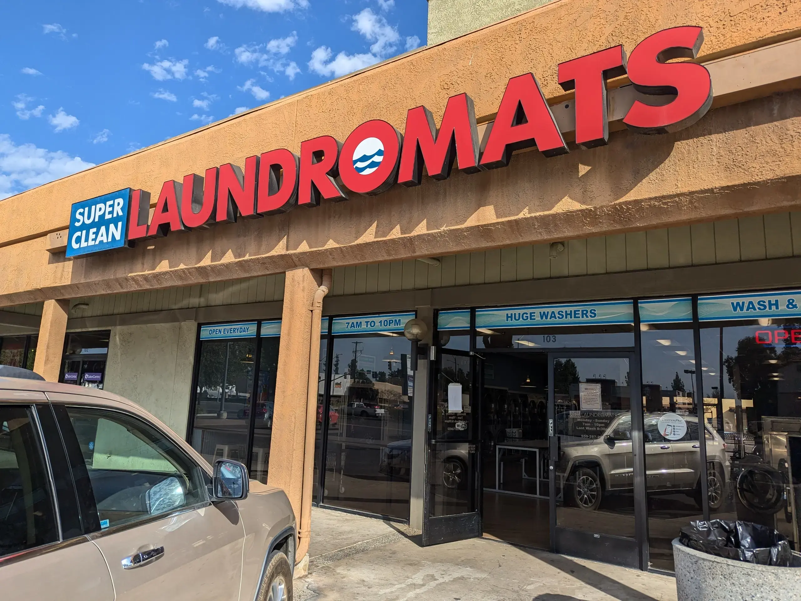 SuperClean Laundromats - Clovis California - Image 3