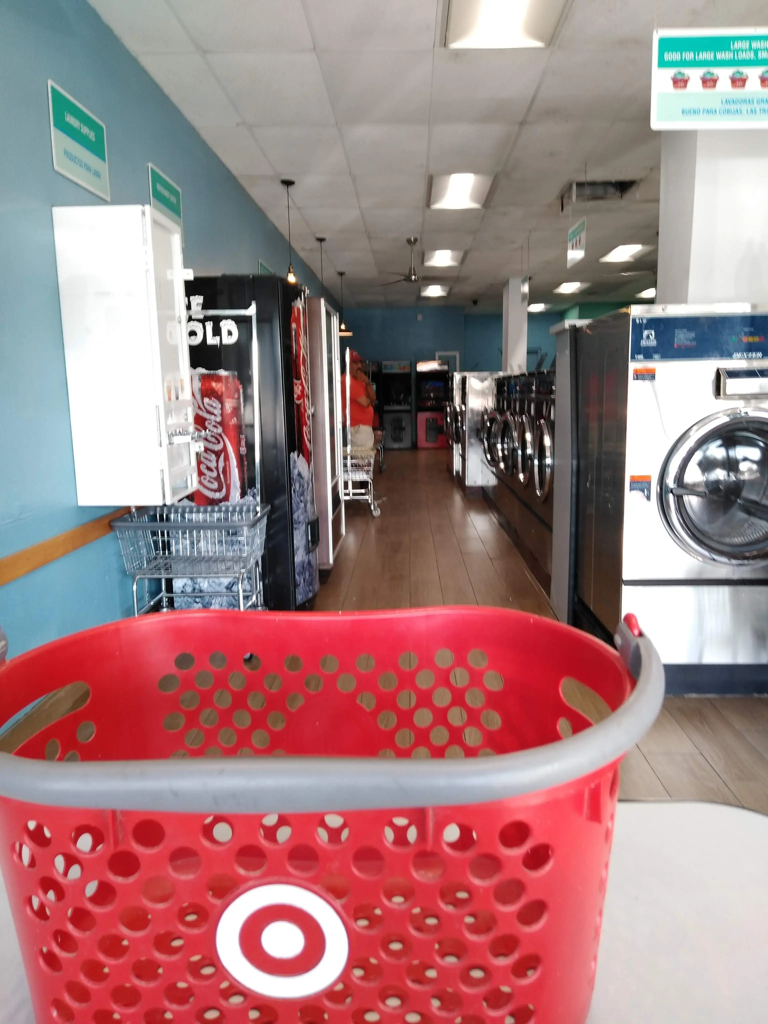 SuperClean Laundromats - Image 11