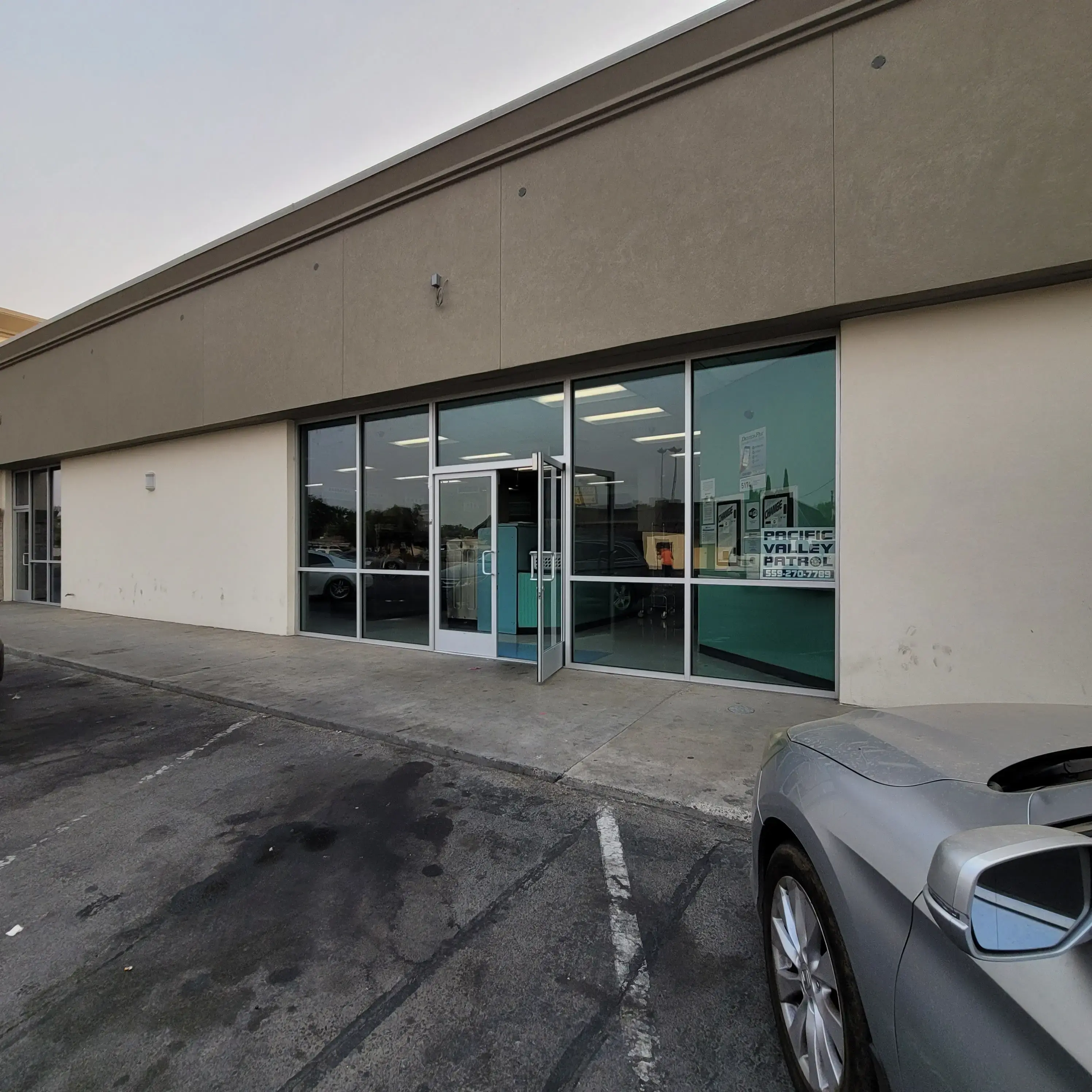 SuperClean Laundromats thumbnail 9