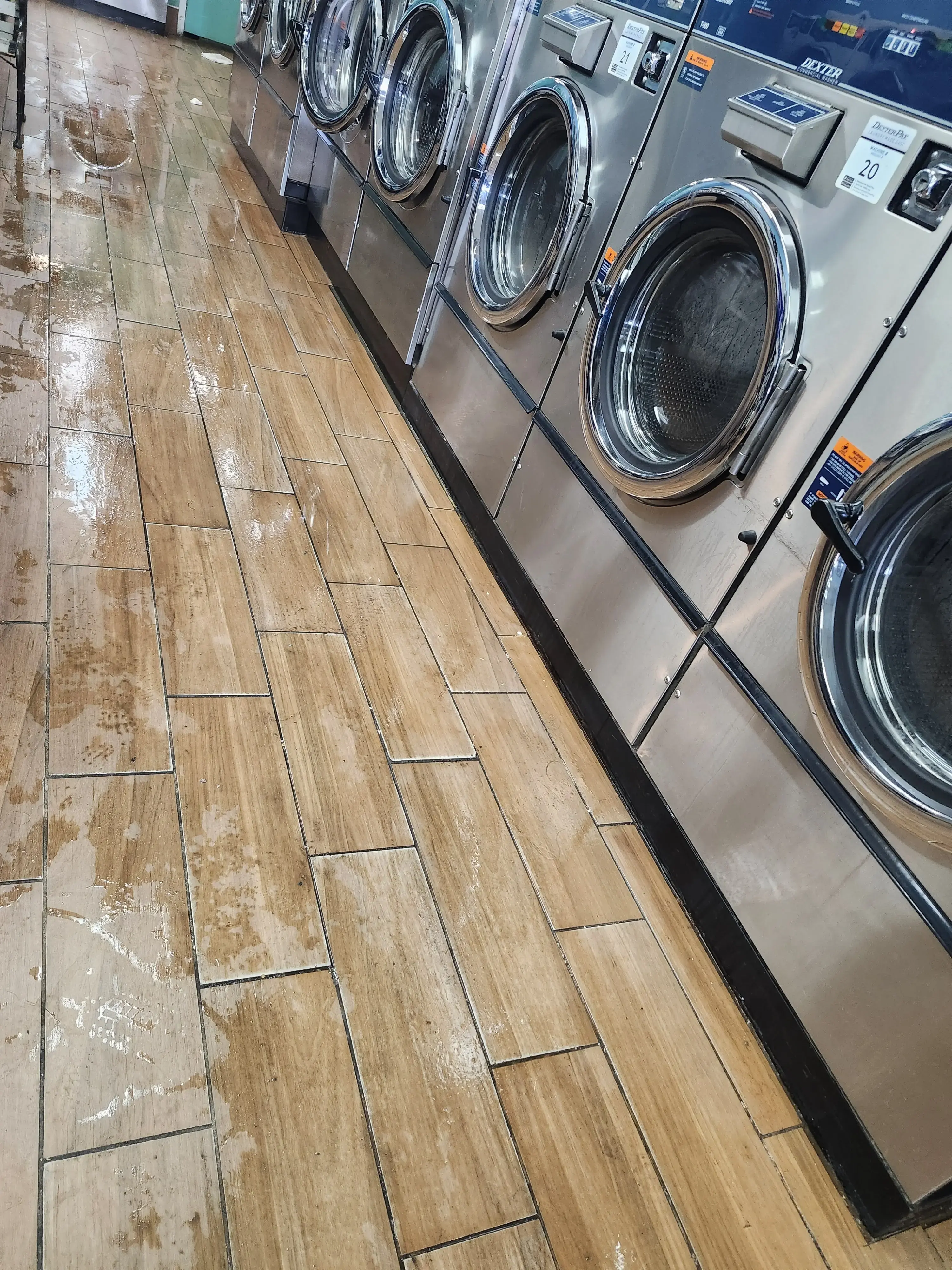 SuperClean Laundromats thumbnail 4
